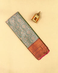 SC2954 - Tissue With Jaquard Boy And Contrast Border