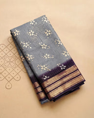 SC6007 - DOLA SILK PRINTED ZARI CHECKED