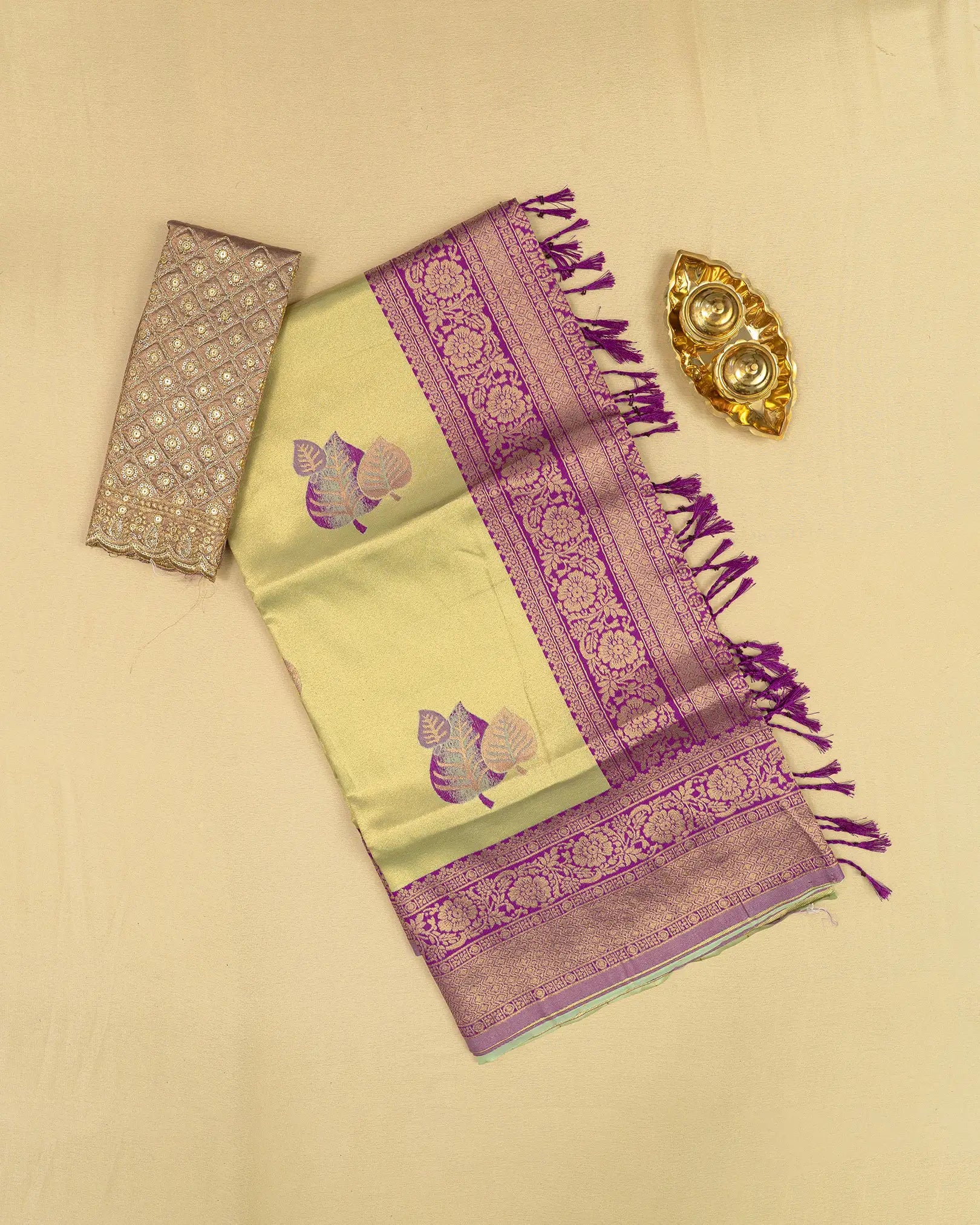 SC3563 - Tissue saree with separate work blouse