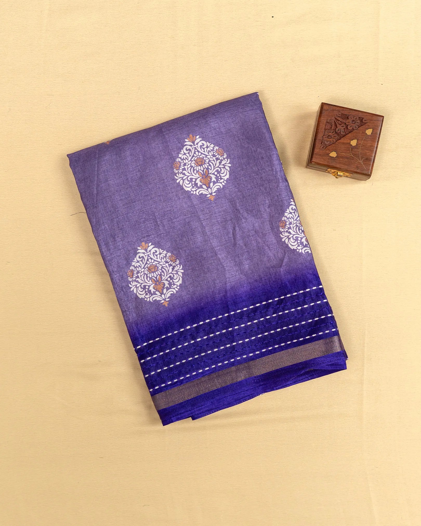 SC4033 - Dola Digital Print With Striped Border