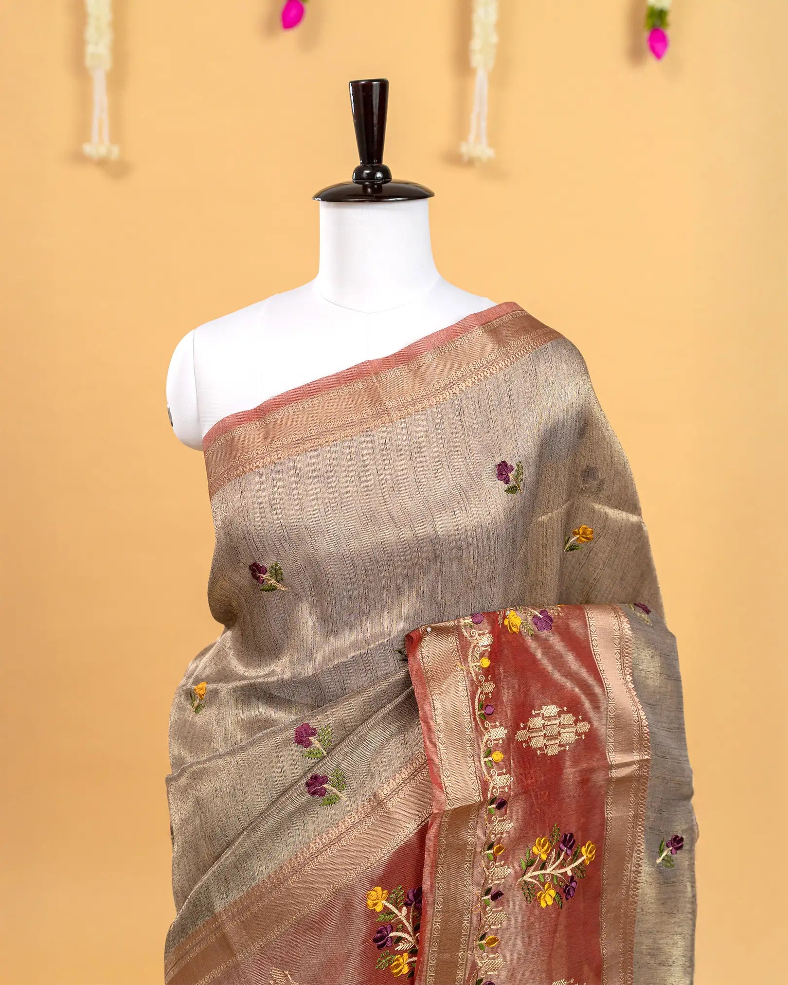 SC3120 - Tissue Saree With Sequence And Embroidery Work