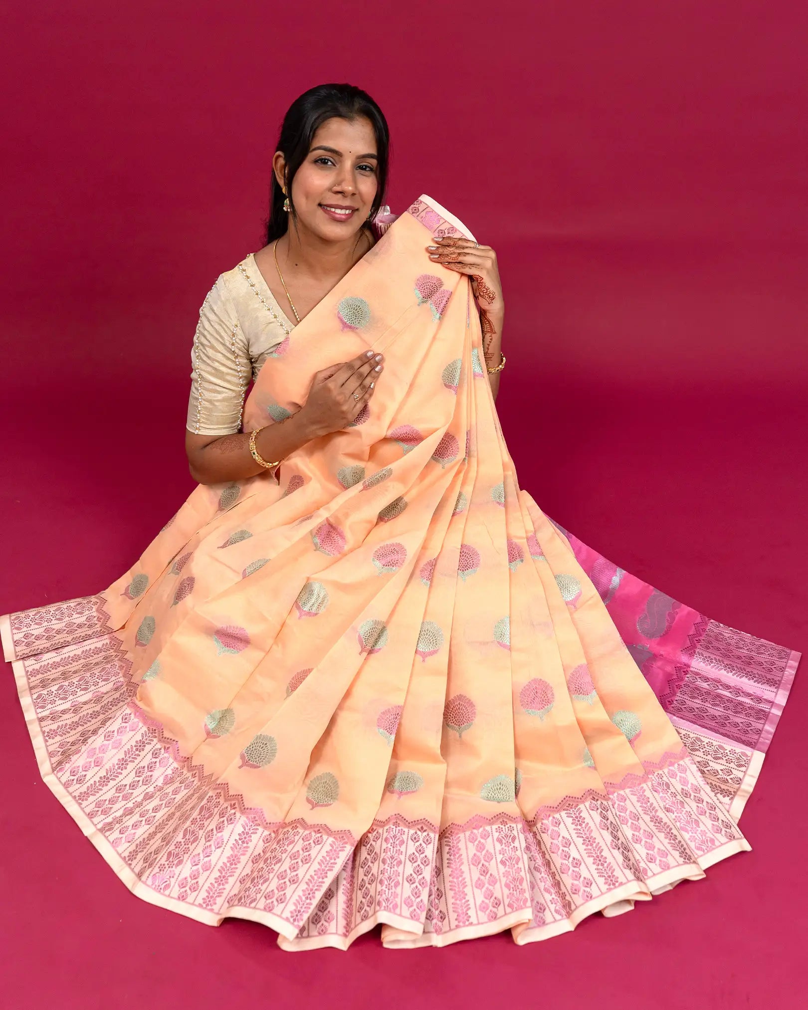 SC2980 - Silk Cotton With Pink And Self Zari