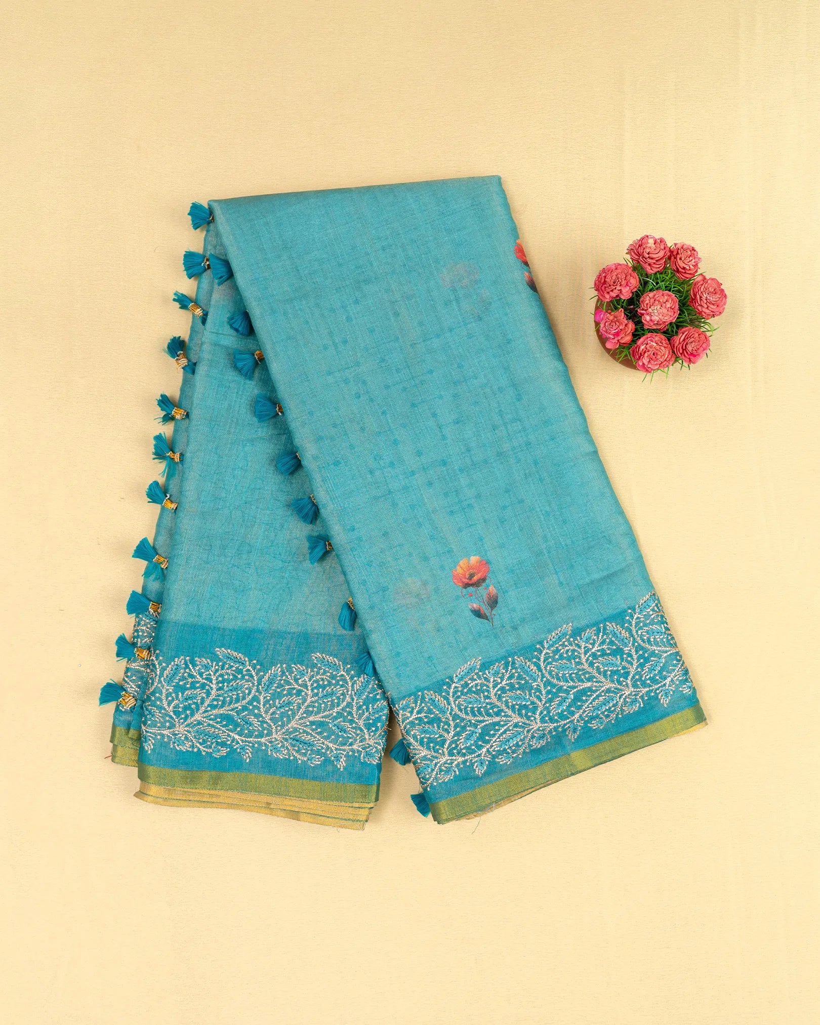 SC4574 - Tissue with digital print and embroidery border