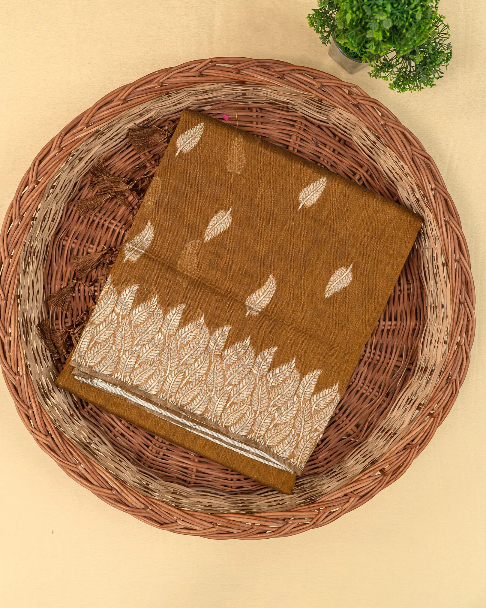 SC3204 - Linen Gold Butta