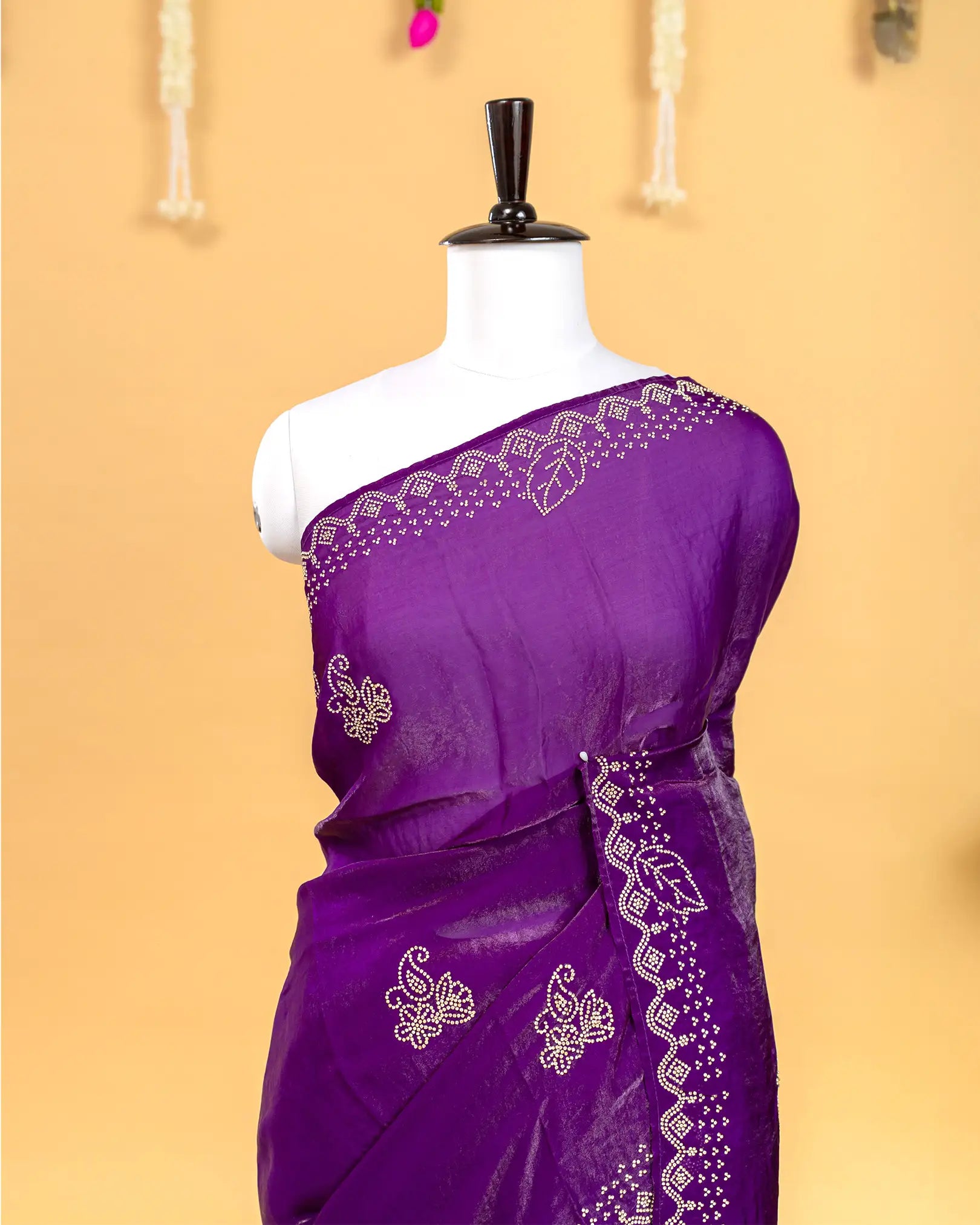 SC3869 - Fendy Satin With Premium Stone Work