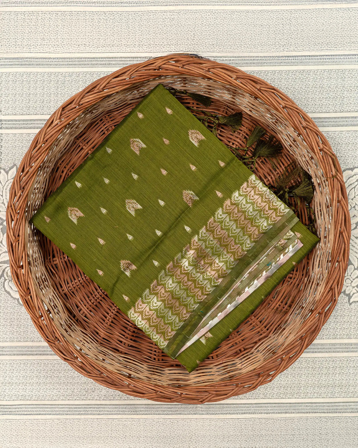 SC3018 - Linen Copper And Silver Butta With Stone