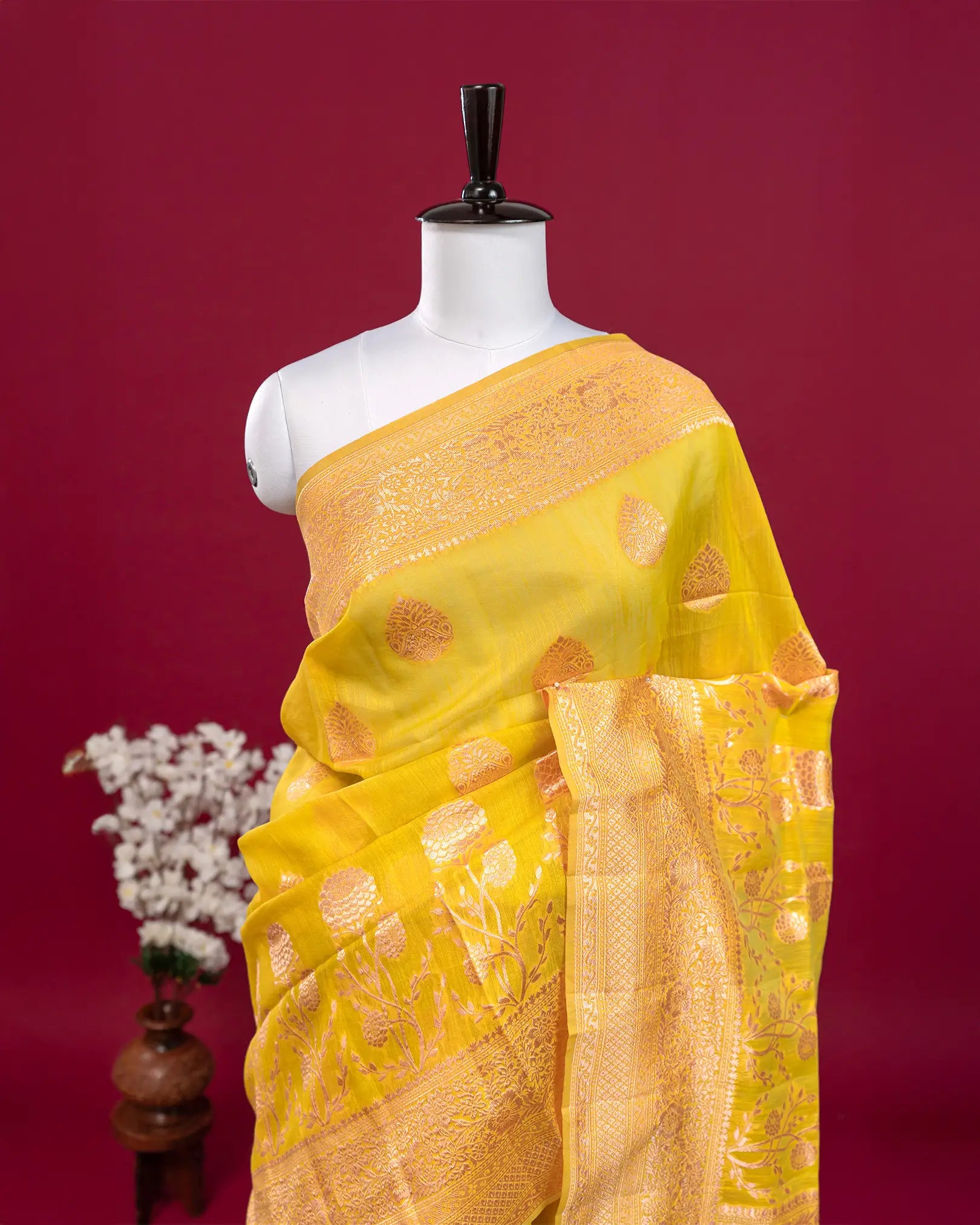 SC3901 - Linen Saree Copper Butta