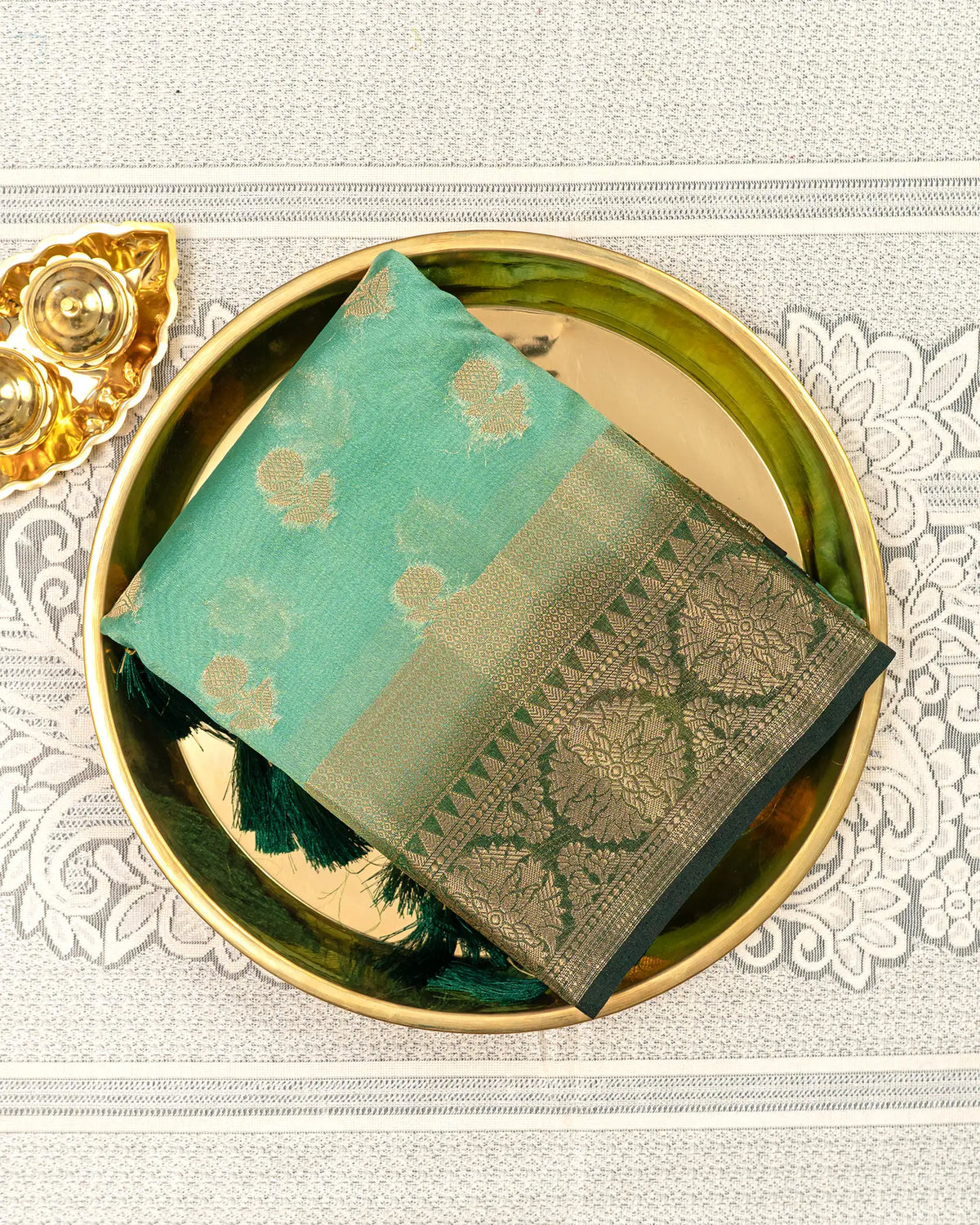 SC3492 - Tussar Shimmeer With Gold Butta