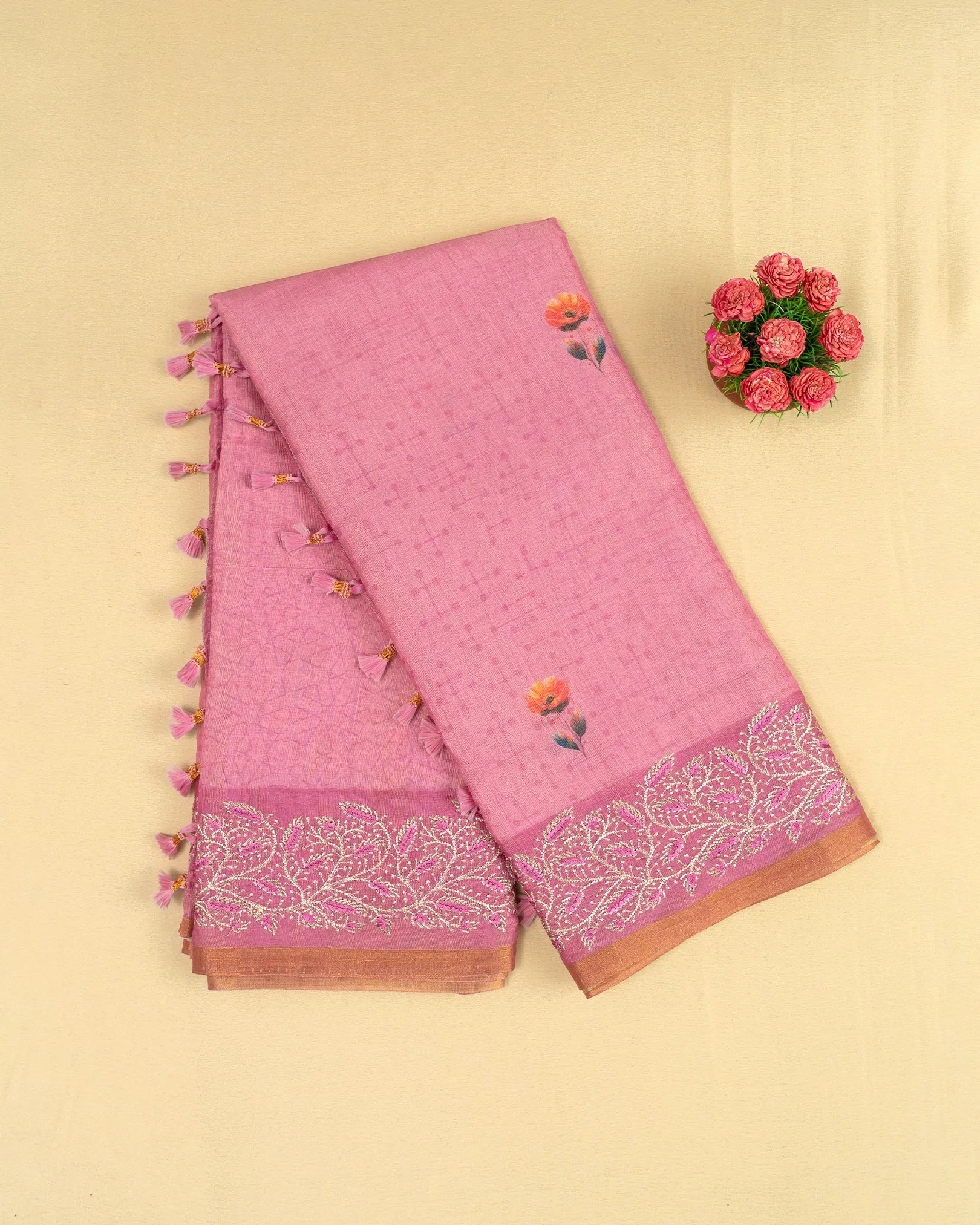 SC4574 - Tissue with digital print and embroidery border