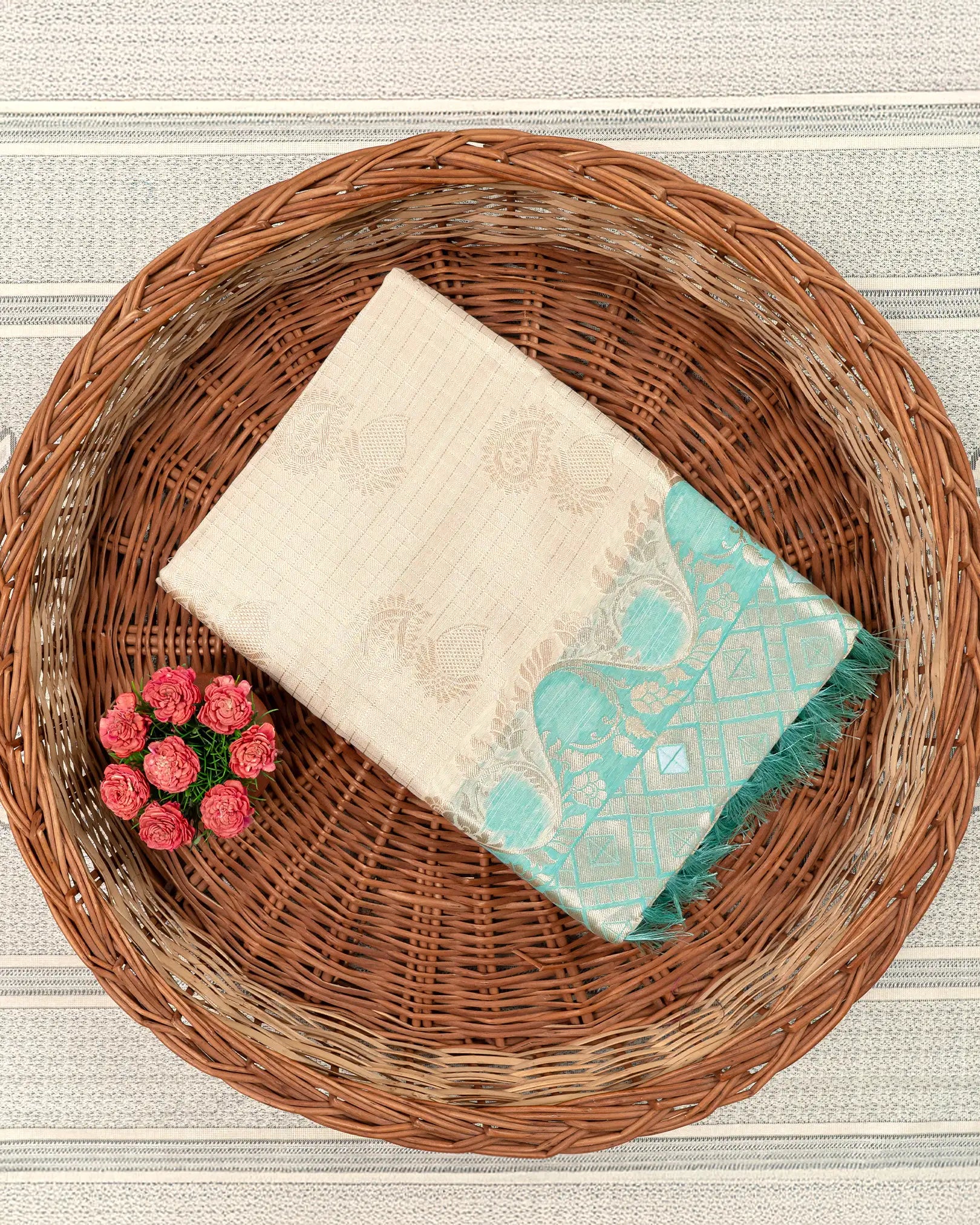 SC3067 - Checked Linen Cream Colour Matching