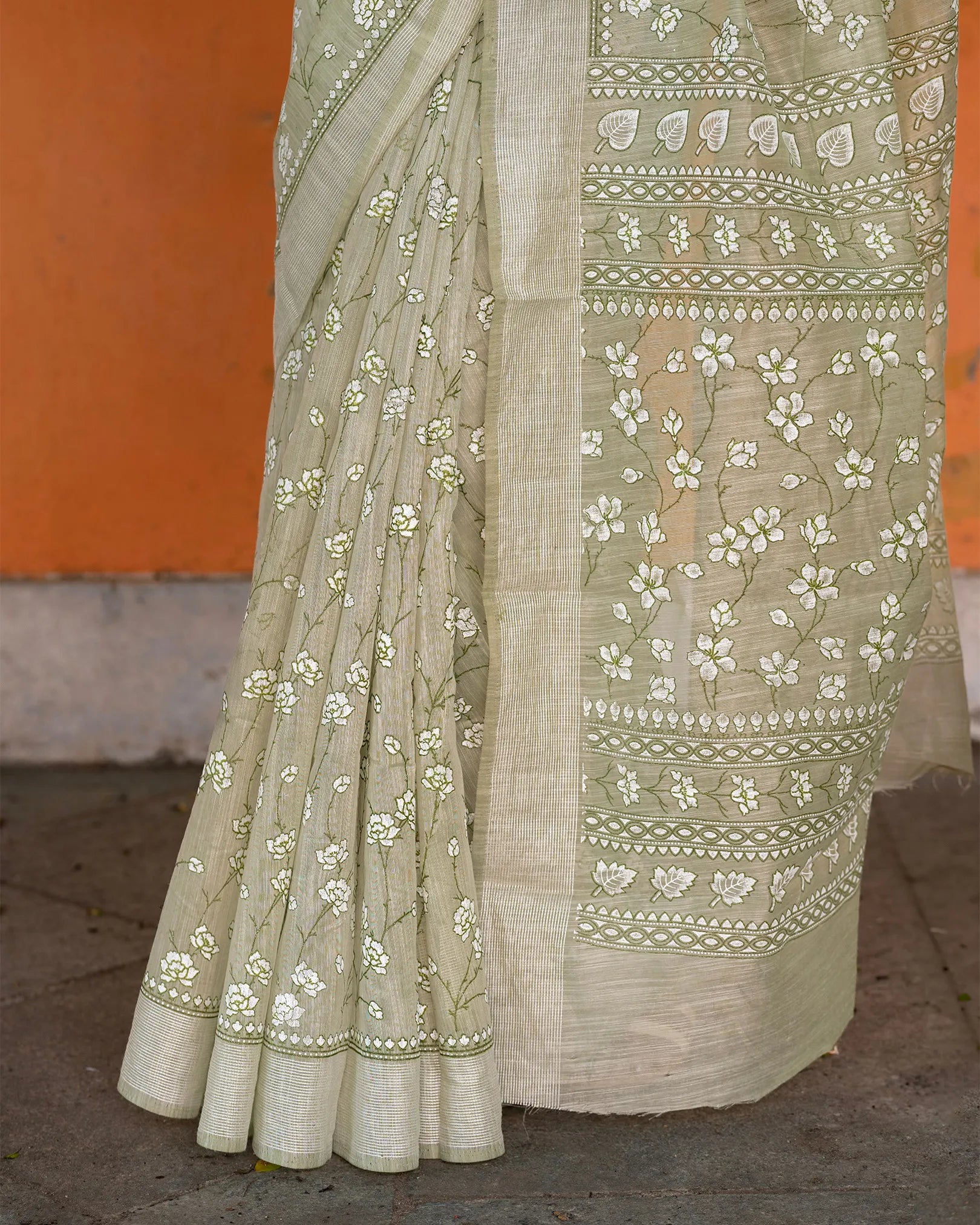 SC4870 - Linen Saree with Shining Foil Print