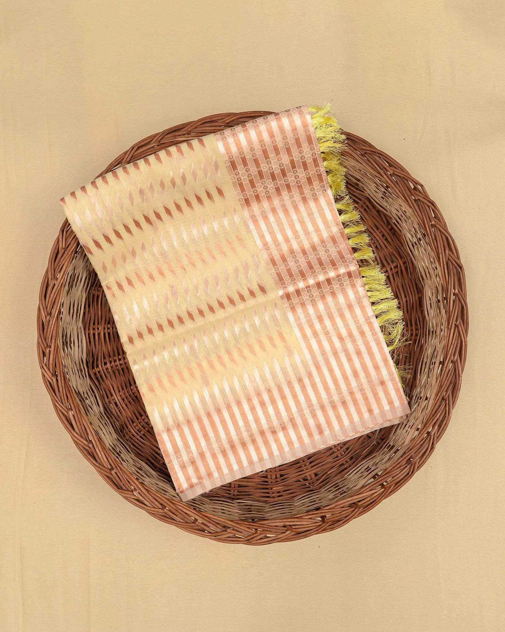 SC3070 - Linen Copper With Silver Butta