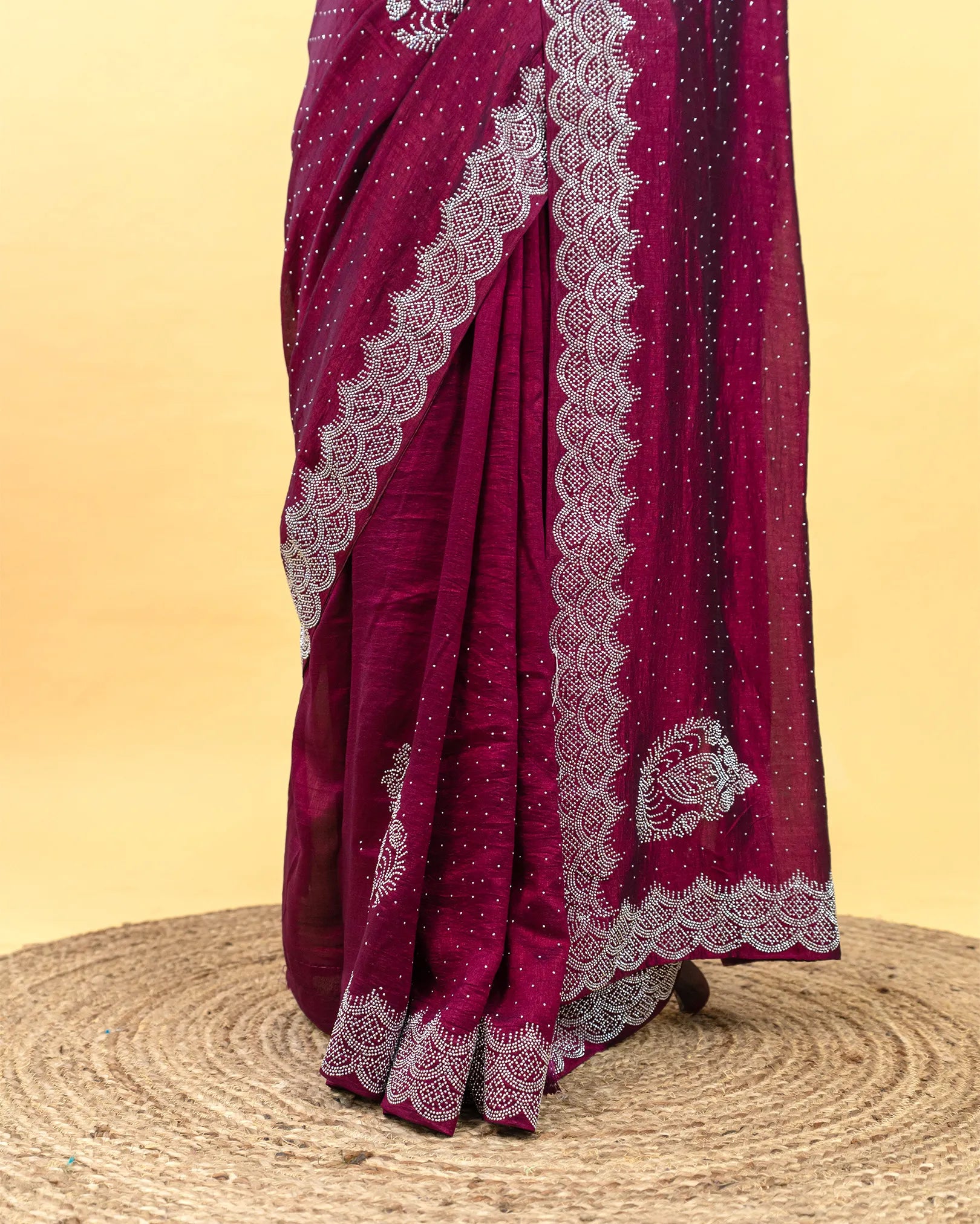 SC4140 - Vichitra With Silver Stone