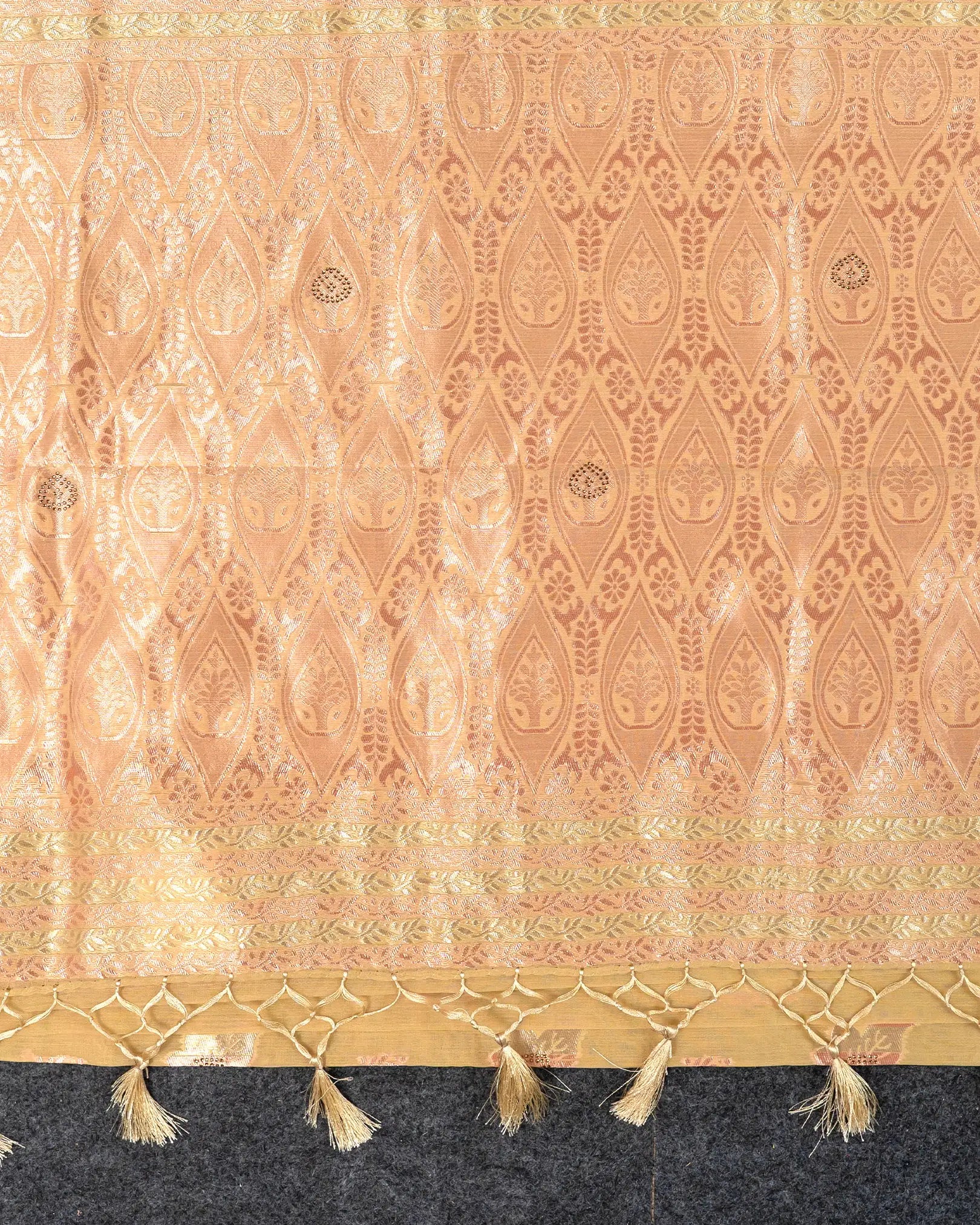 SC3018 - Linen Copper And Silver Butta With Stone