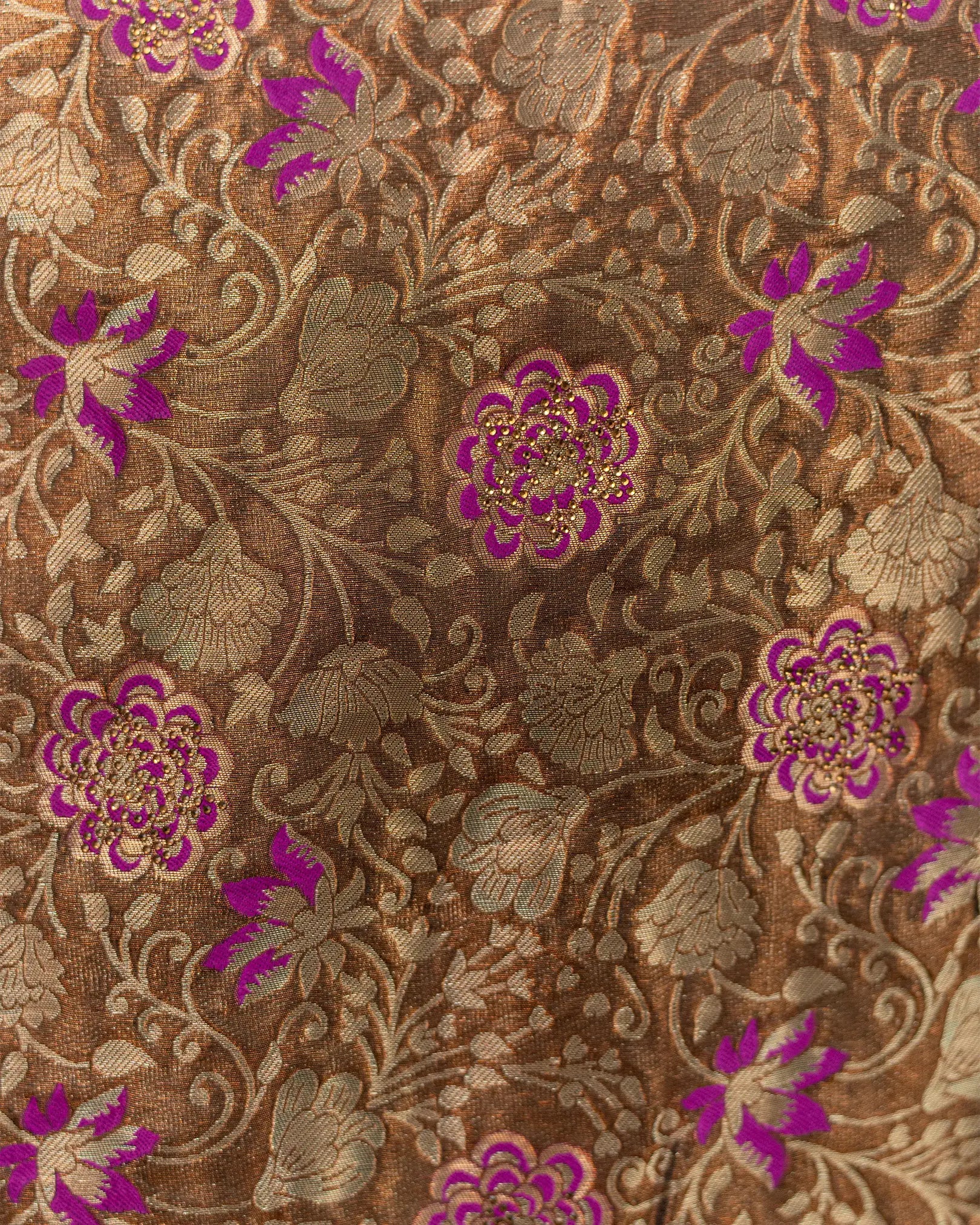 SC3962 - Dharmavaram Pattu Saree with Stone