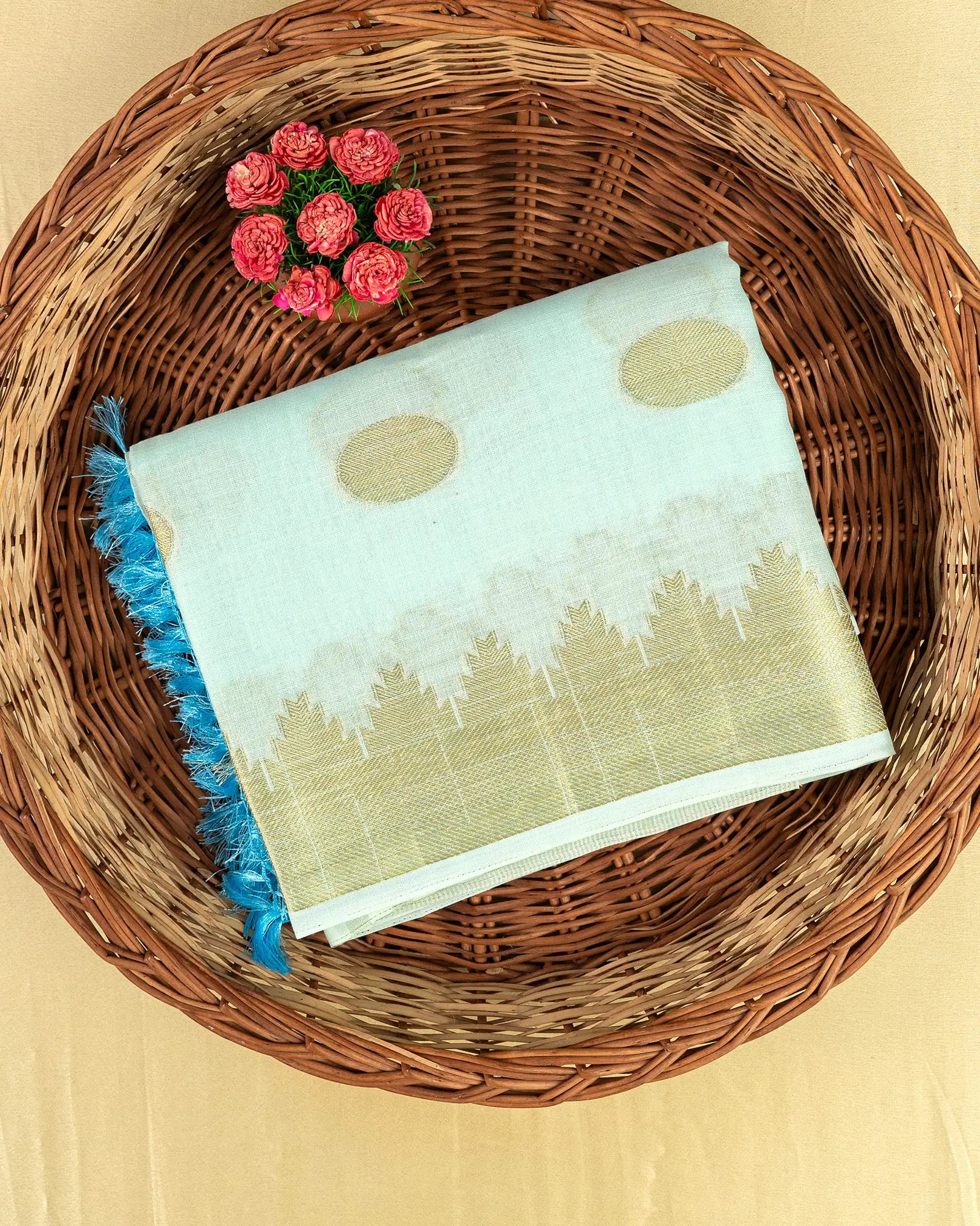 SC4363 - Linen Saree With Gold Butta