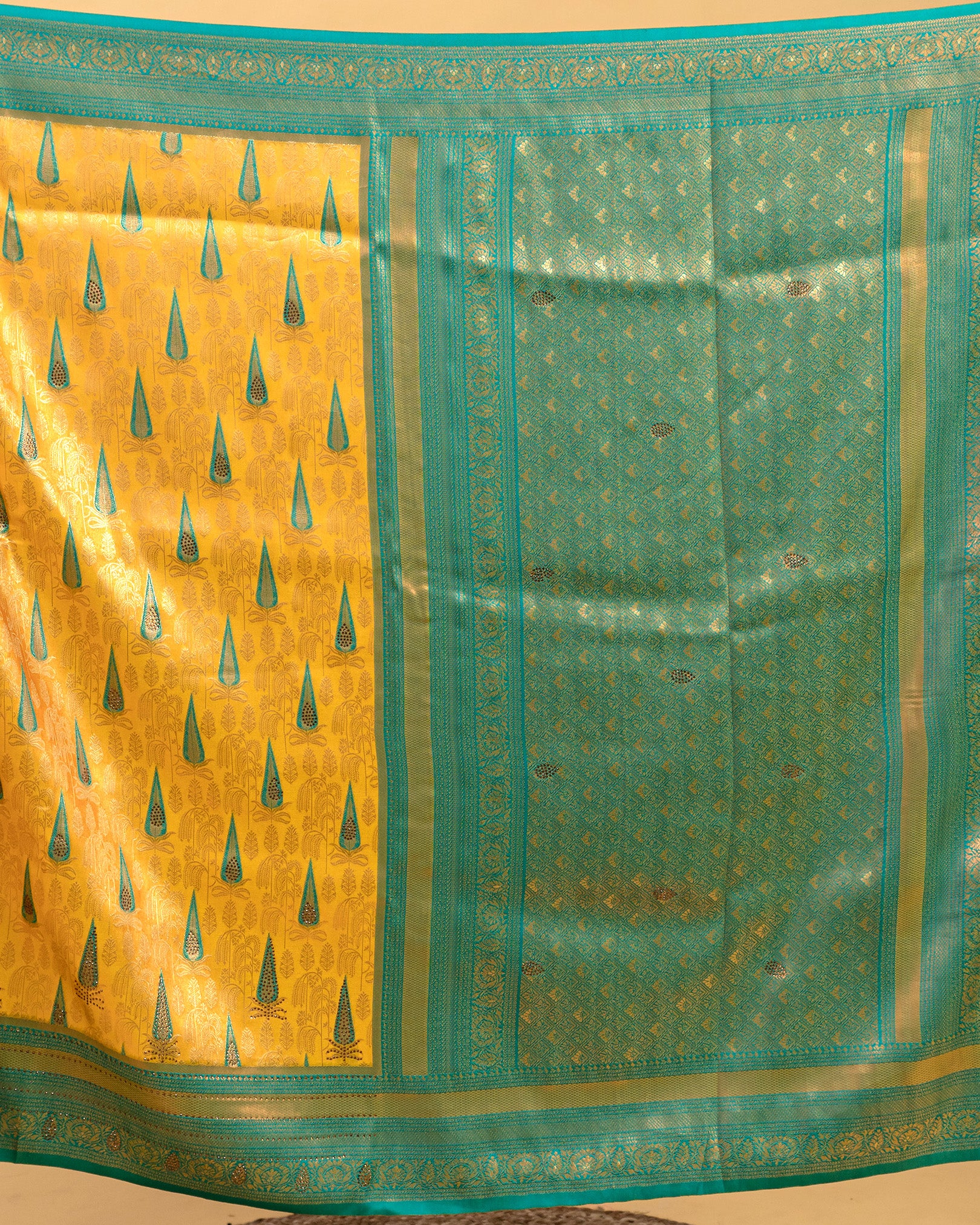 SC3257 - Tissue Meena Butta With Sarowski Work Saree