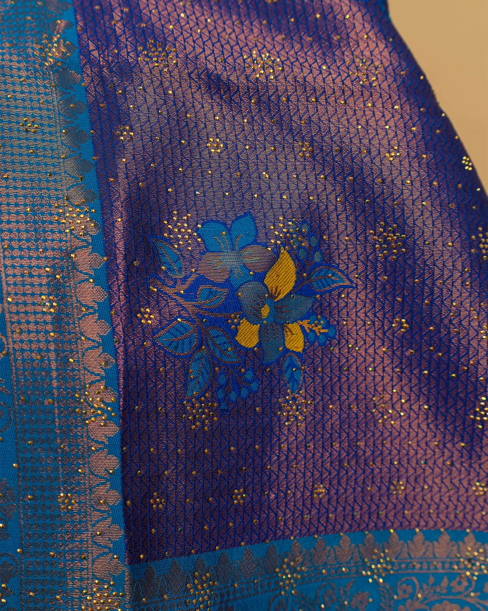 SC2821 - Top Dyed Saree With Sparkling Stone And Meena Butta