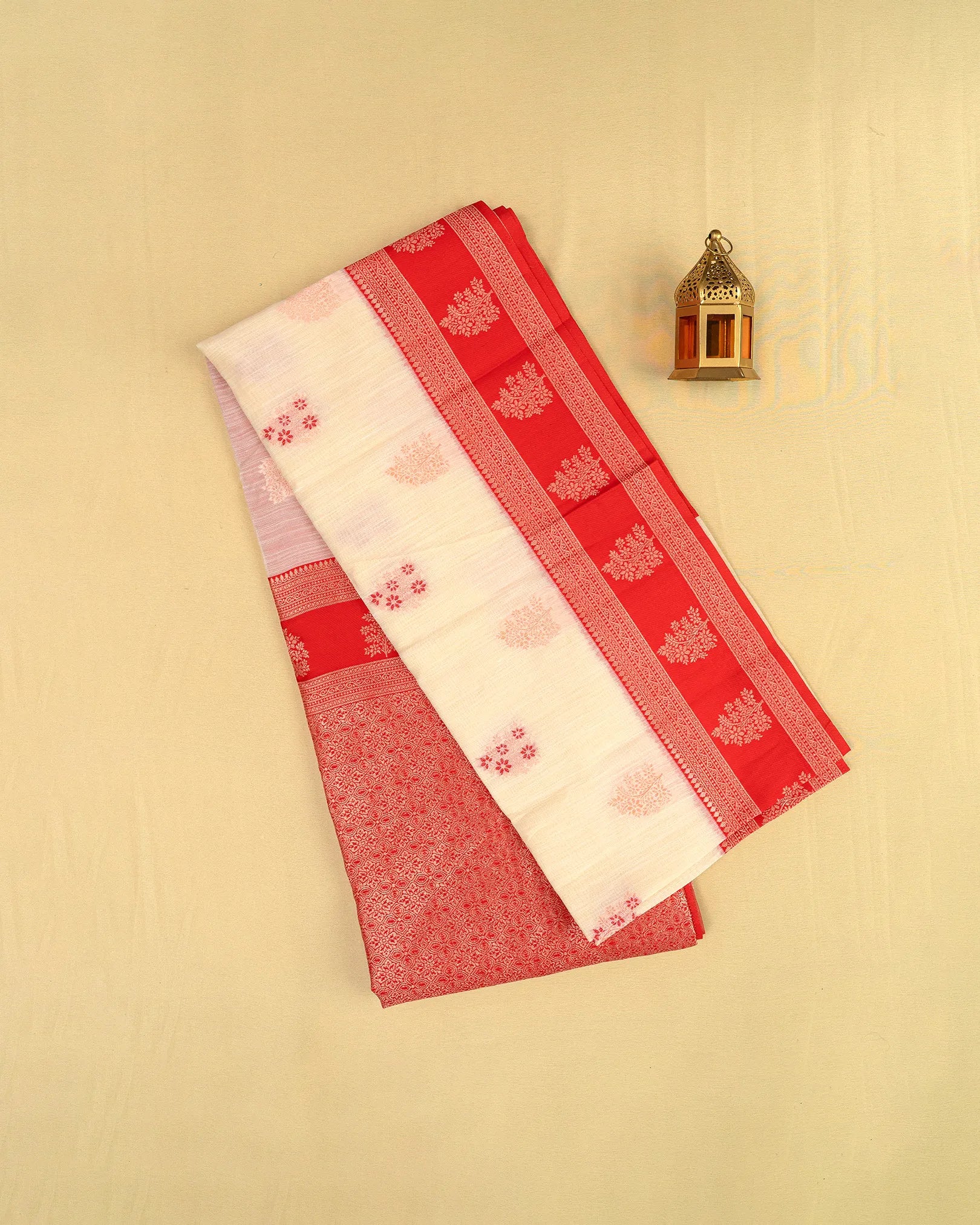 SC3910 - Linen with copper butta and contrast border