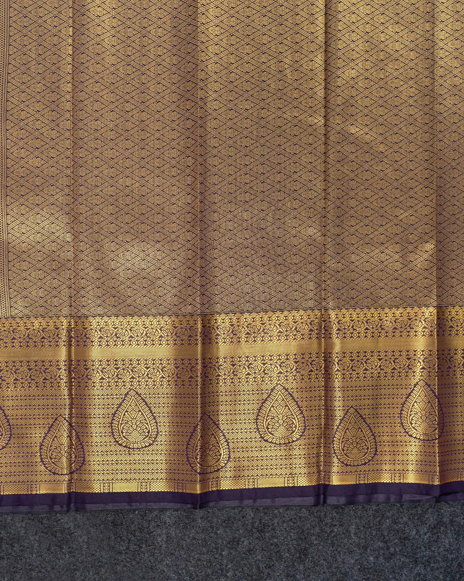 SC3473 - Silk Saree With Zari Checked And Gold Border