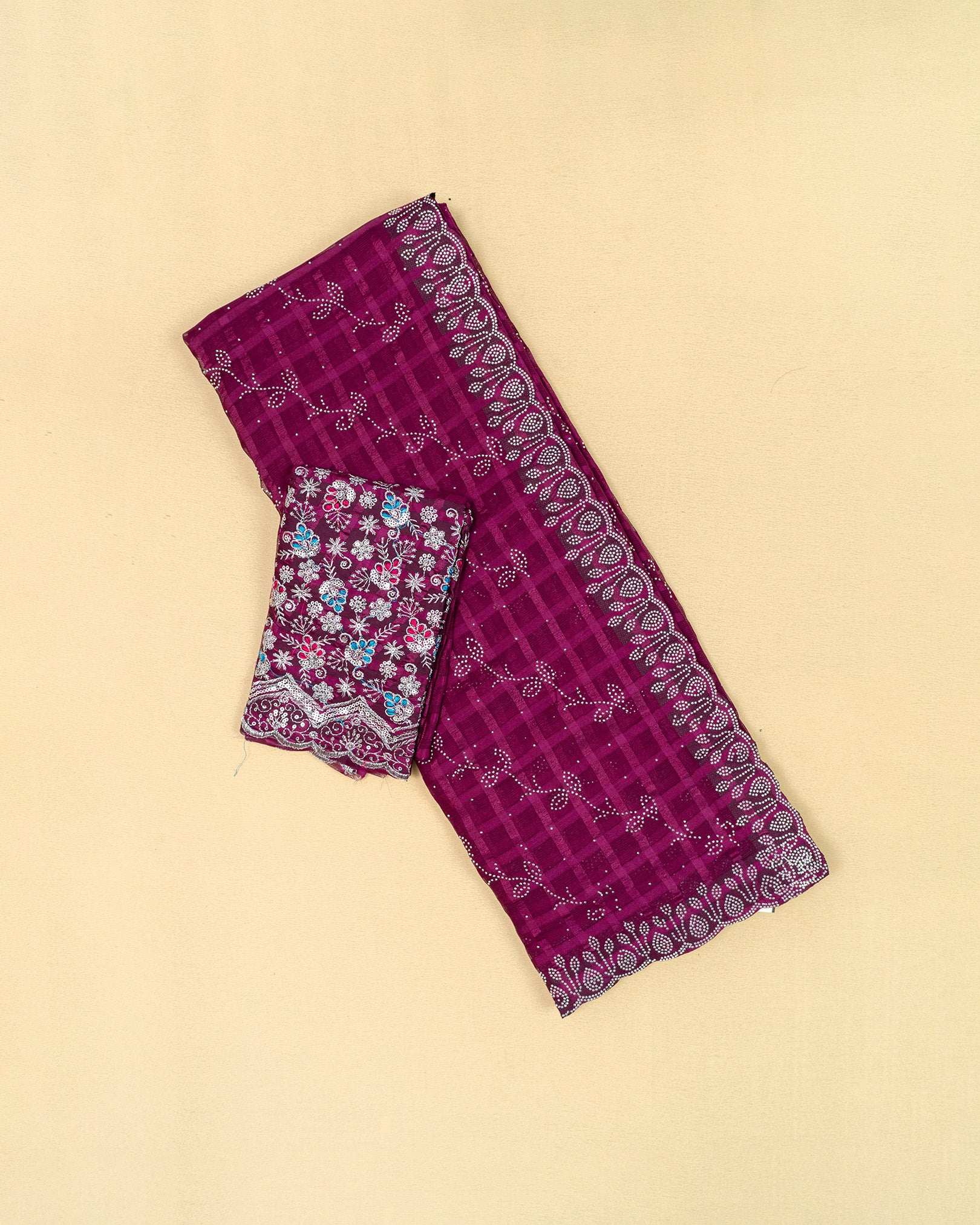 SC3813 - Chiffon Georgette With Sarowski And Seperate Blouse Work