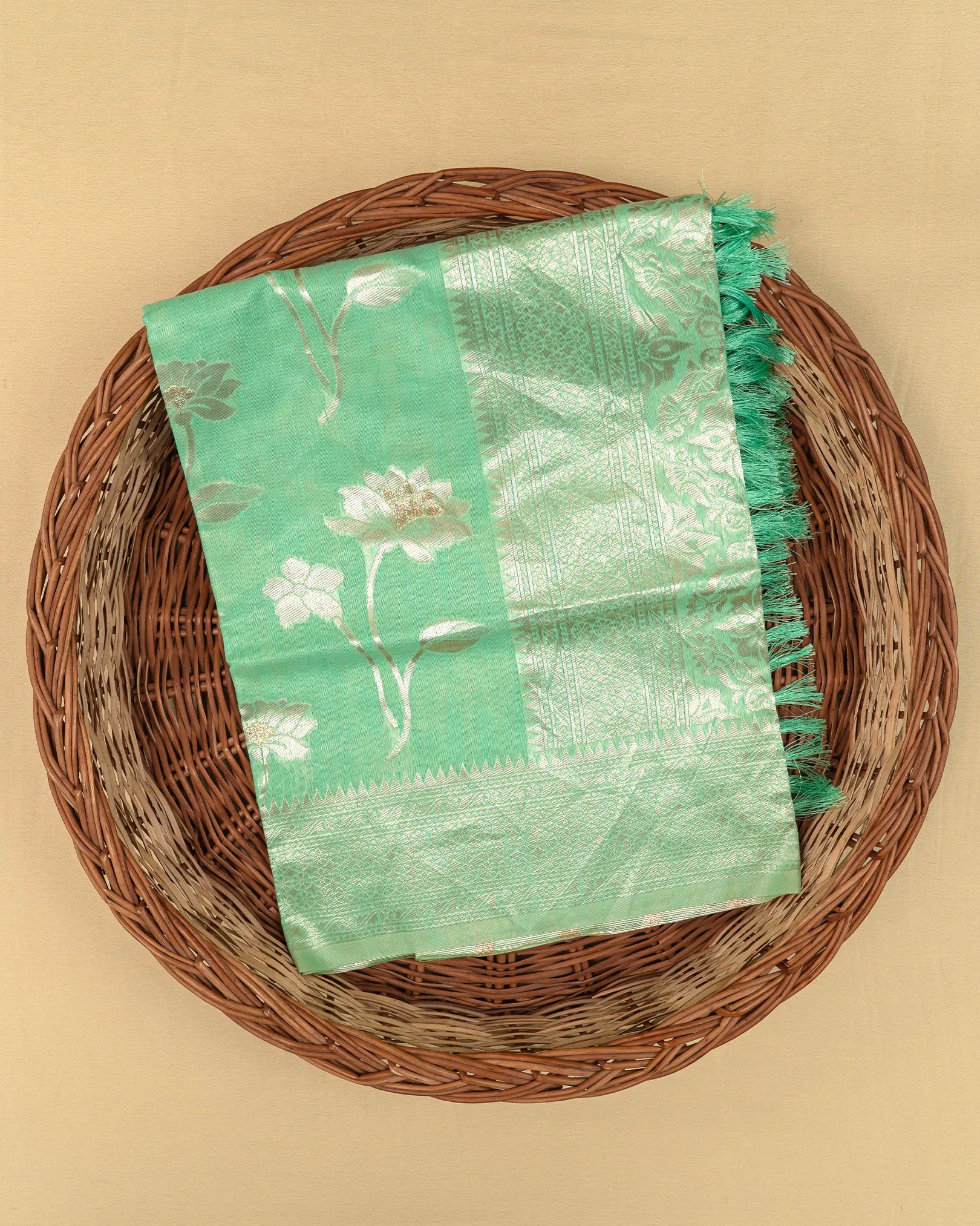 SC3042 - Linen Thread Butta With Neem Zari