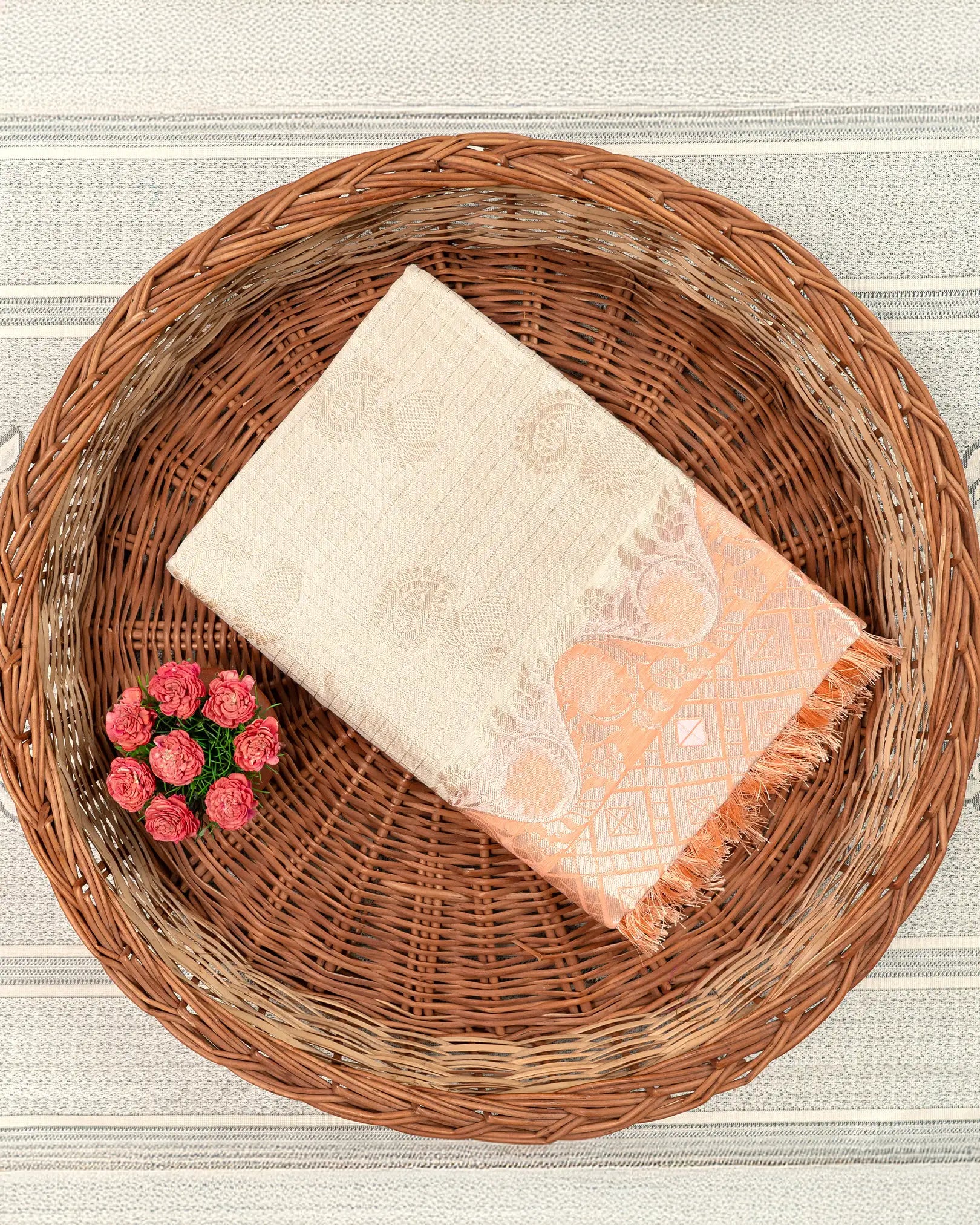 SC3067 - Checked Linen Cream Colour Matching