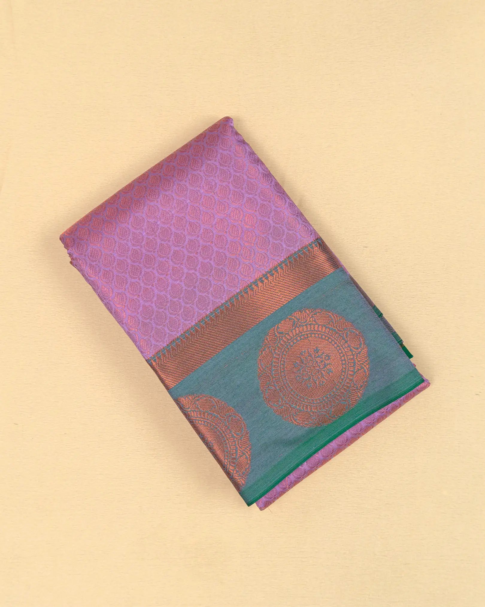 SC3015 - Ballotin With Premium Border Work
