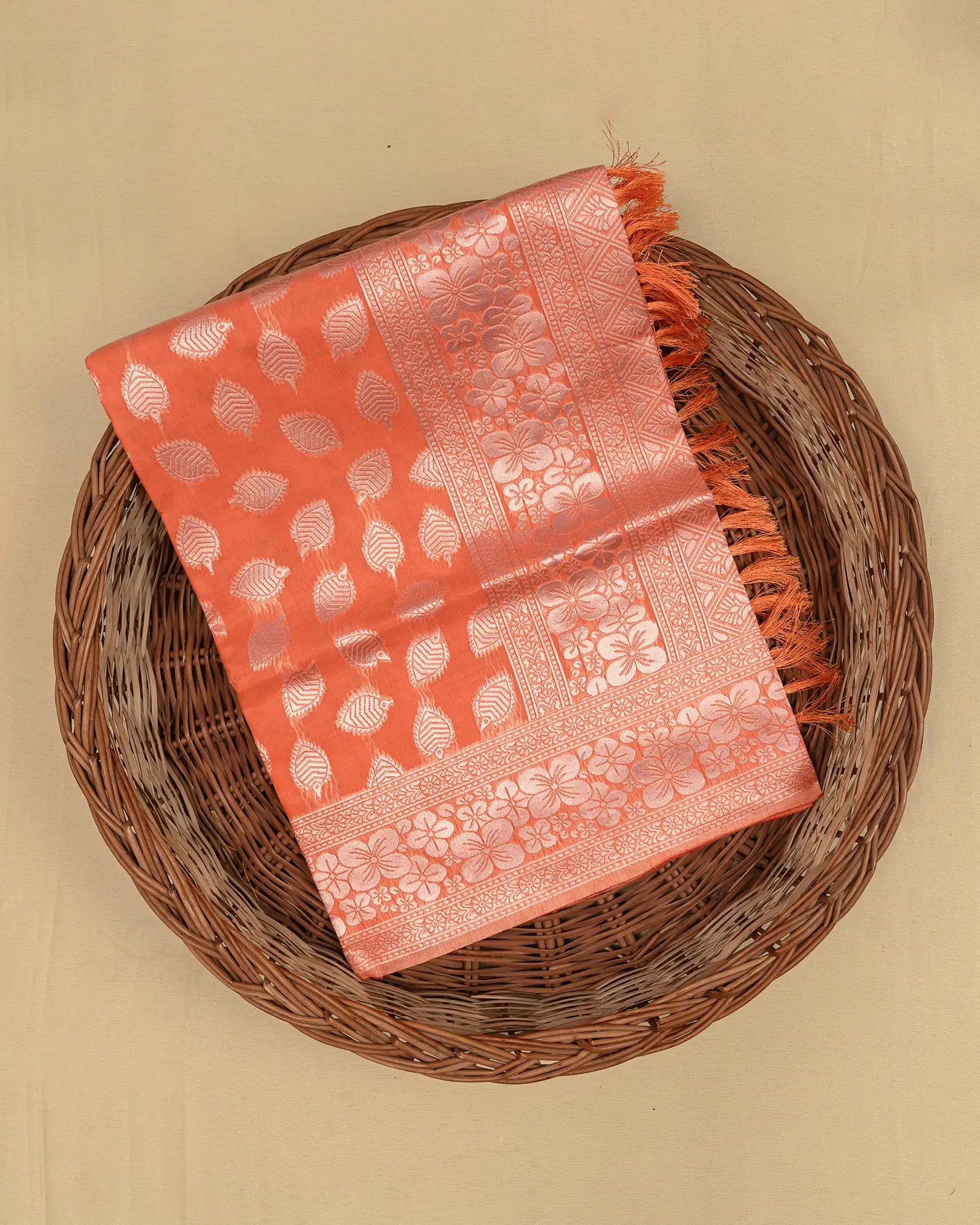 SC3040 - Linen With Copper Butta