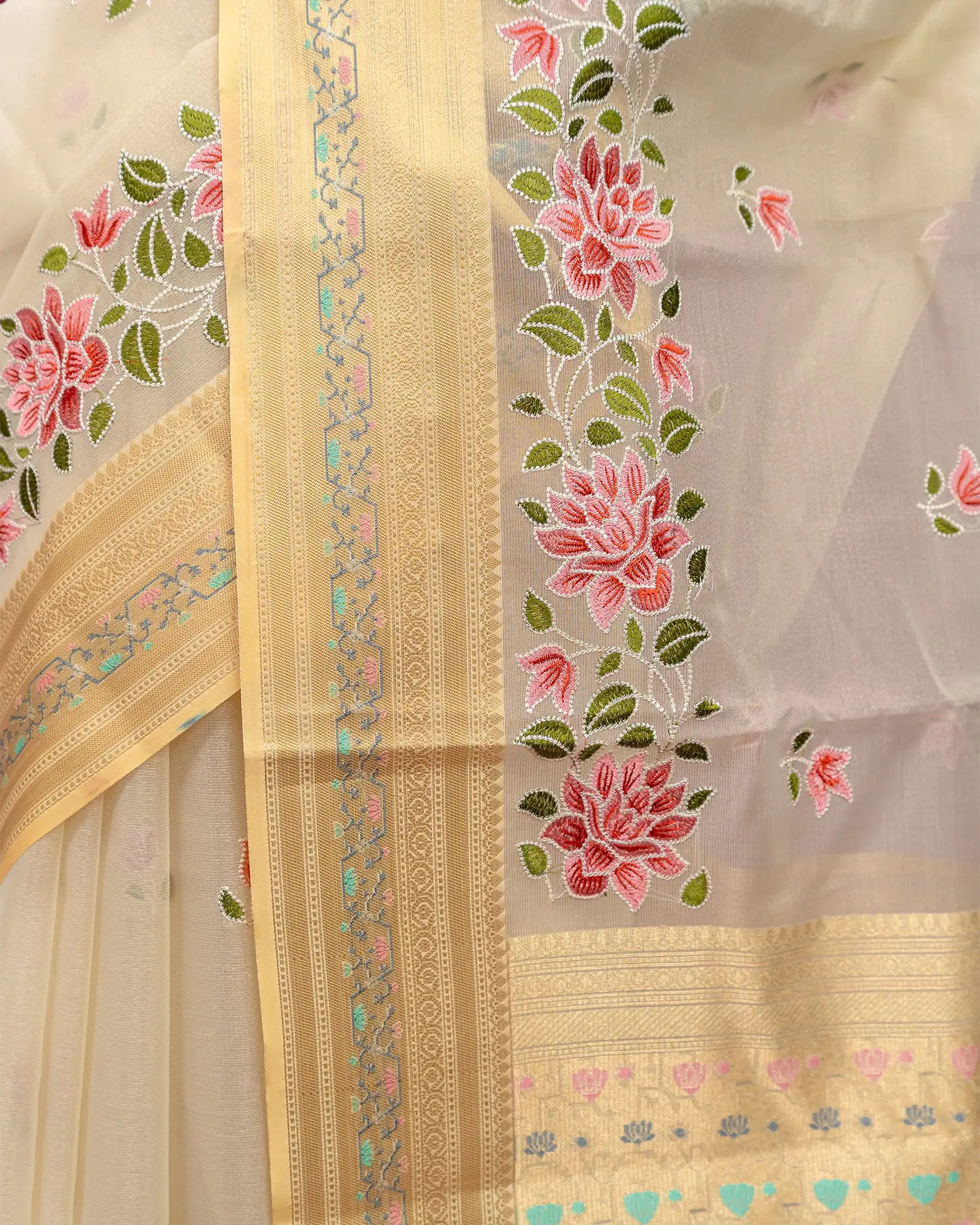 SC4063 - Tissue Saree With Rich Embroidery And Meena Butta Along Border