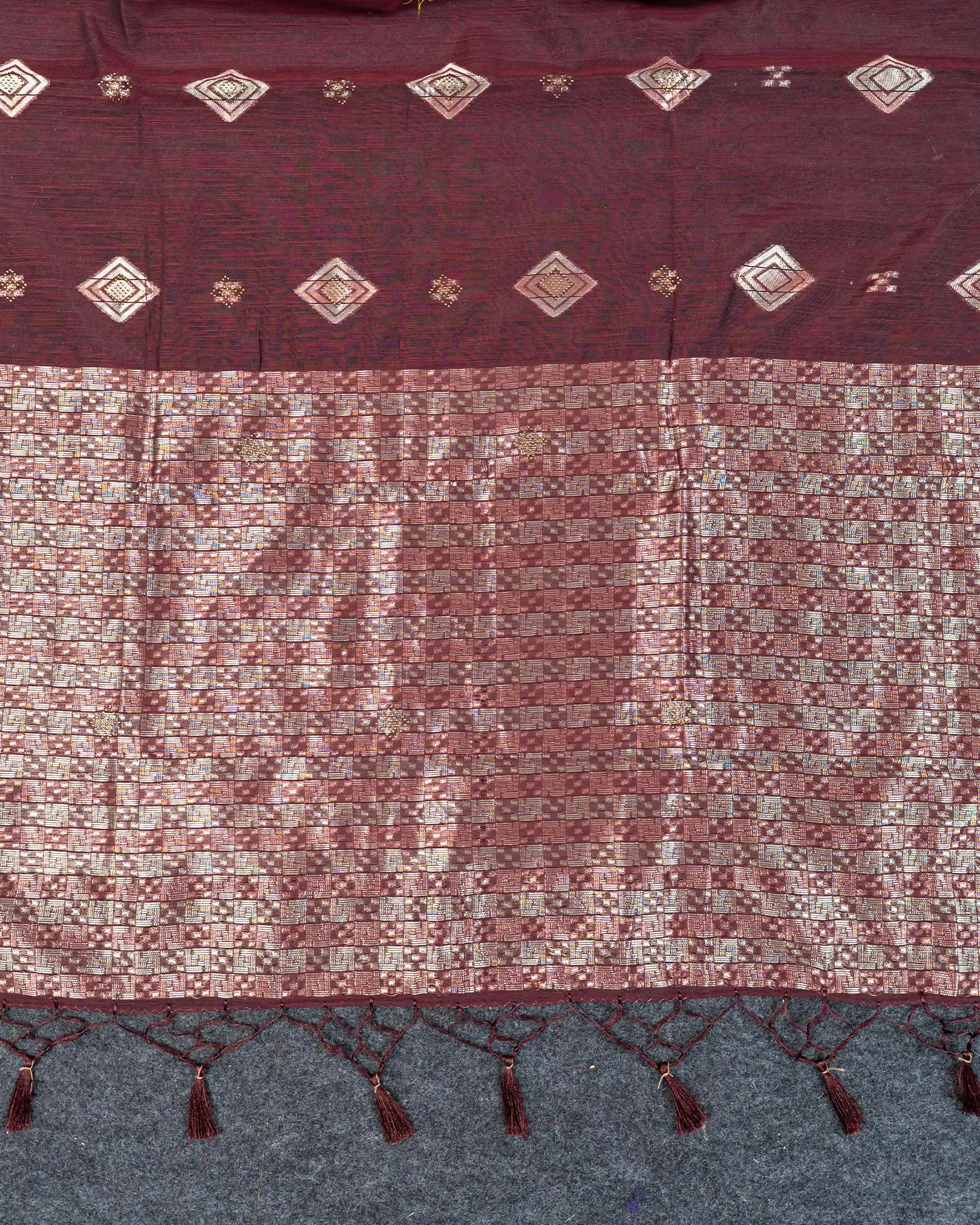 SC3018 - Linen Copper And Silver Butta With Stone