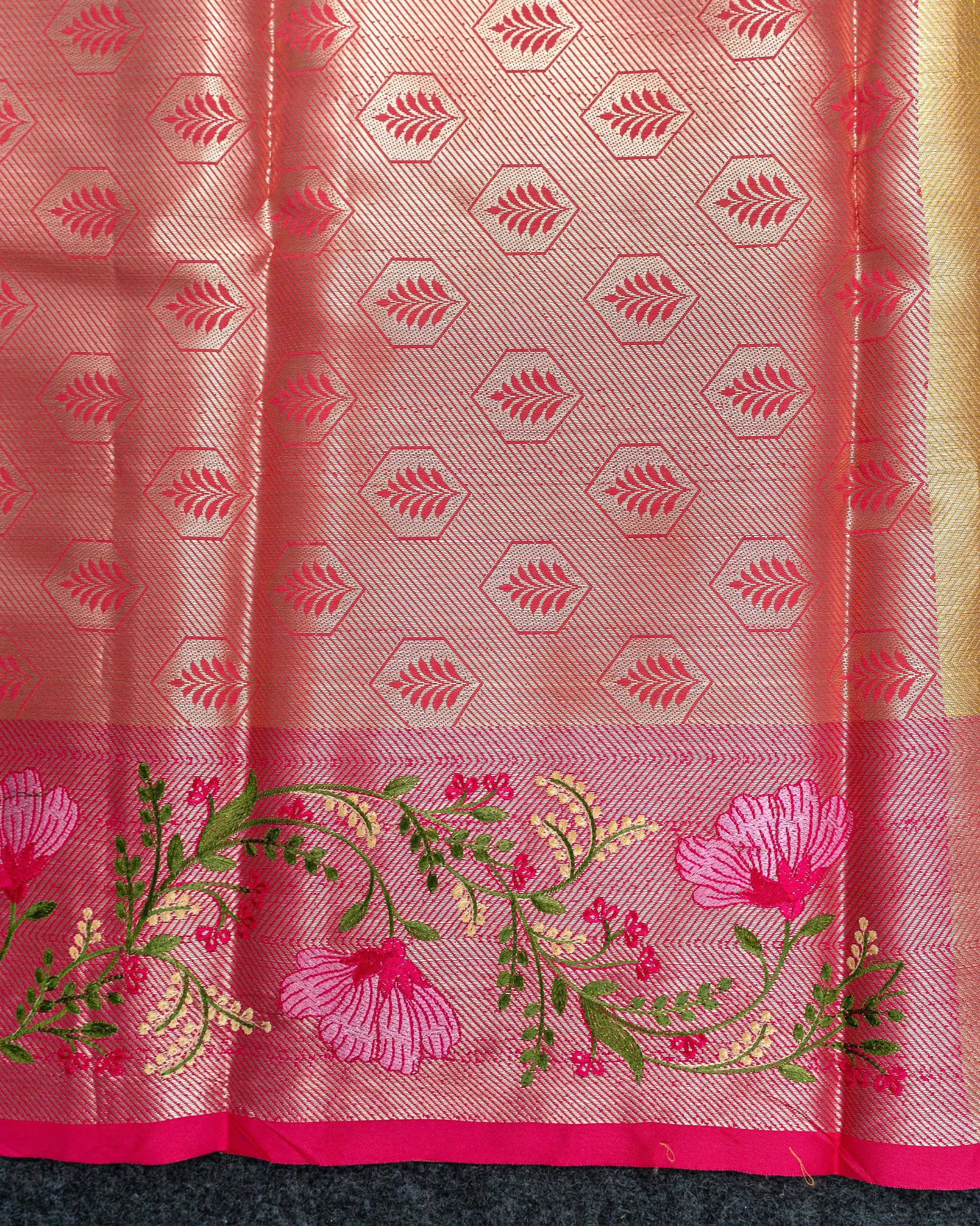 SC4795 -  Gold tissue saree with premium border work
