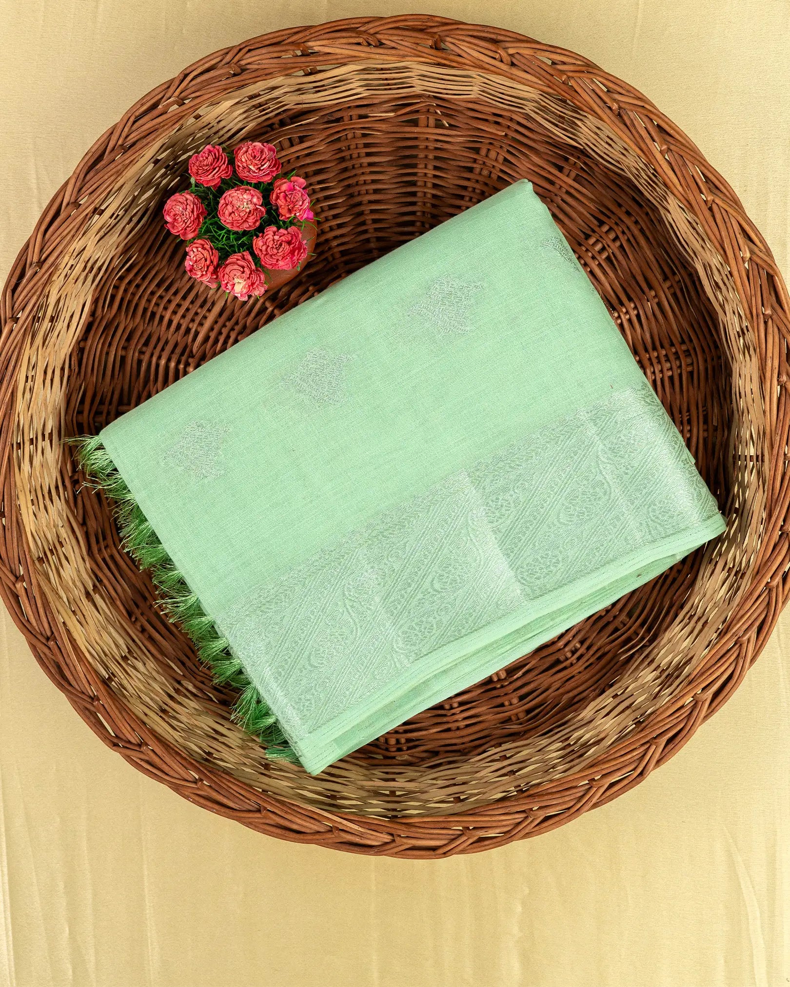 SC4056 - Linen Saree With Silver Butta