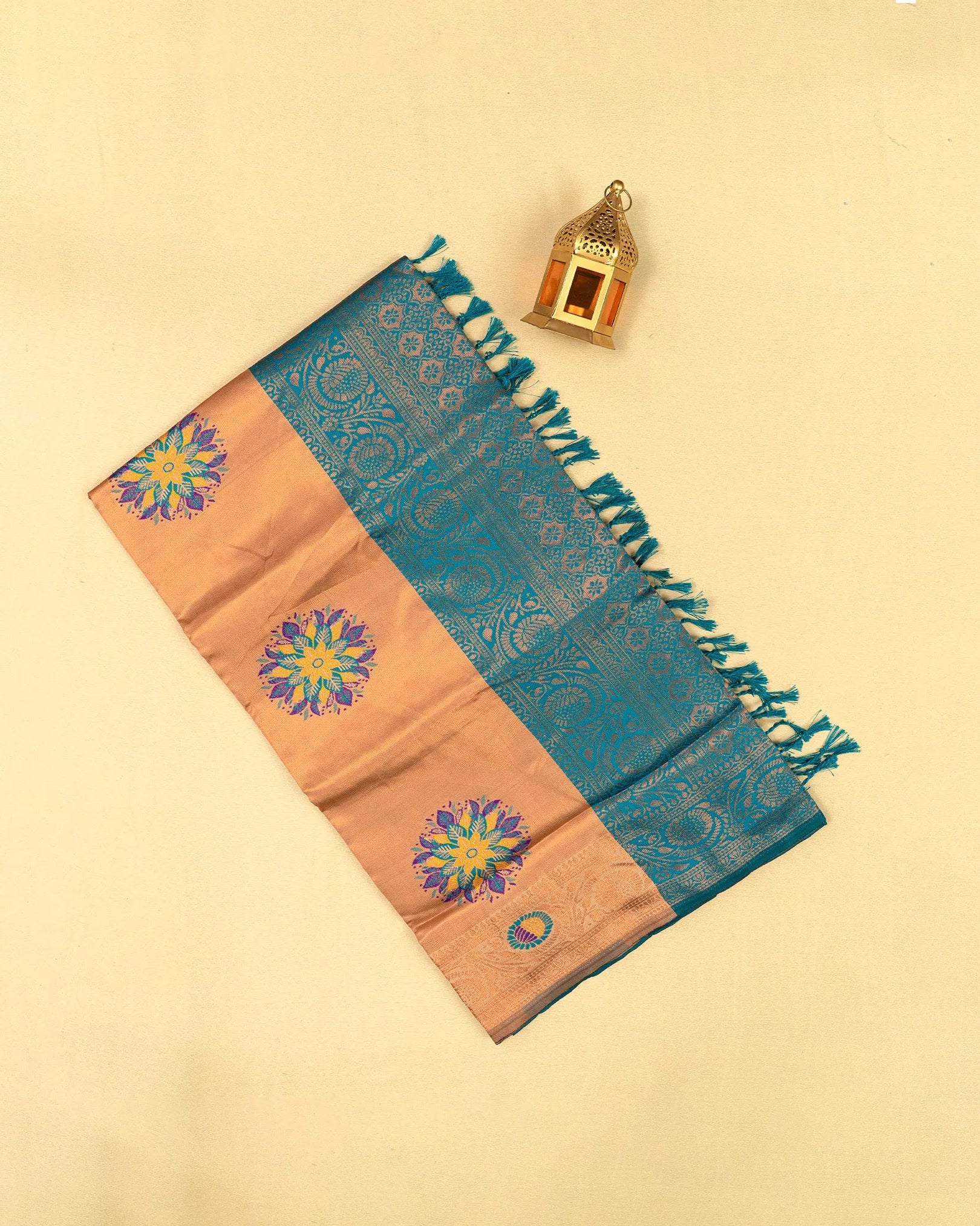 SC2862 - Tissue With Meena Body And Copper Border