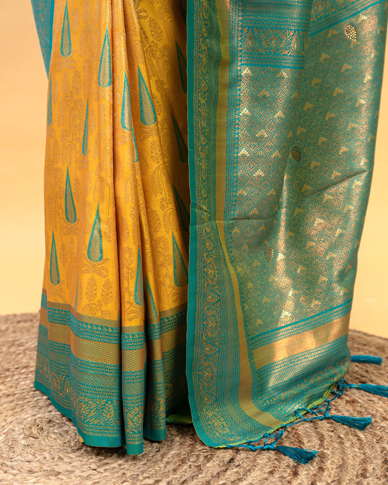 SC3257 - Tissue Meena Butta With Sarowski Work Saree