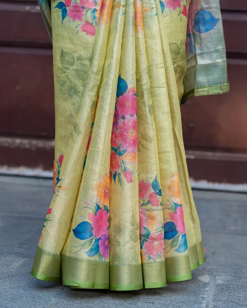 SC3164 - Tissue Saree With Digital Print And Gold Foil Over Butta
