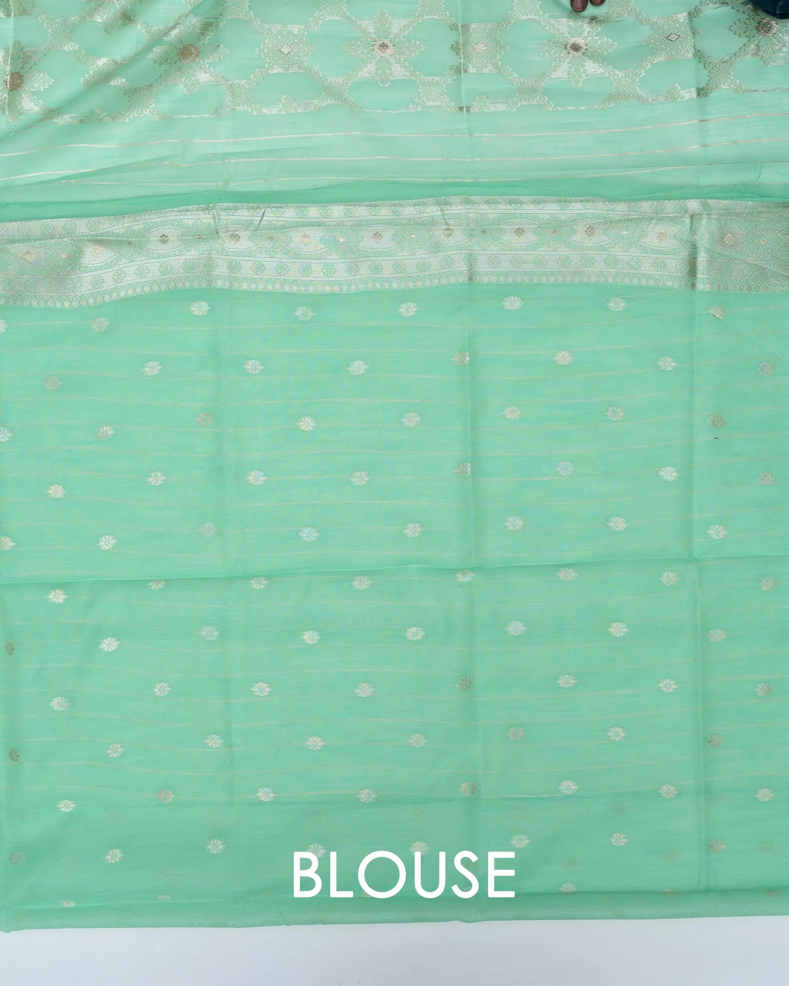 SC3042 - Linen Thread Butta With Neem Zari