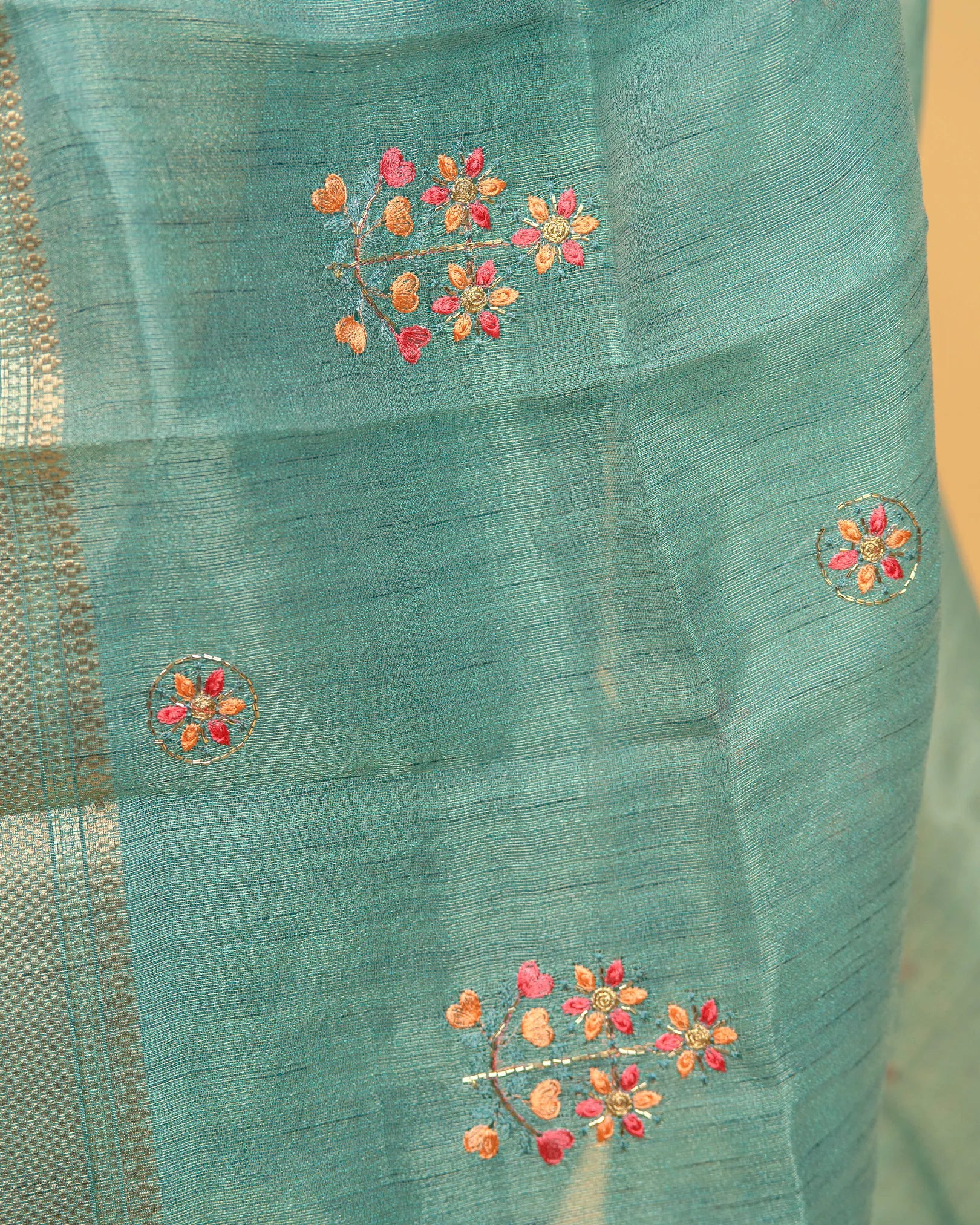 SC3121 - Tissue Embroidery Saree With Jarjoshi Work