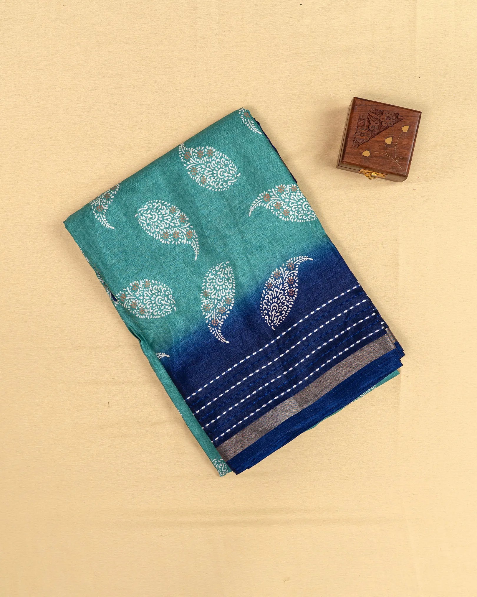 SC4033 - Dola Digital Print With Striped Border