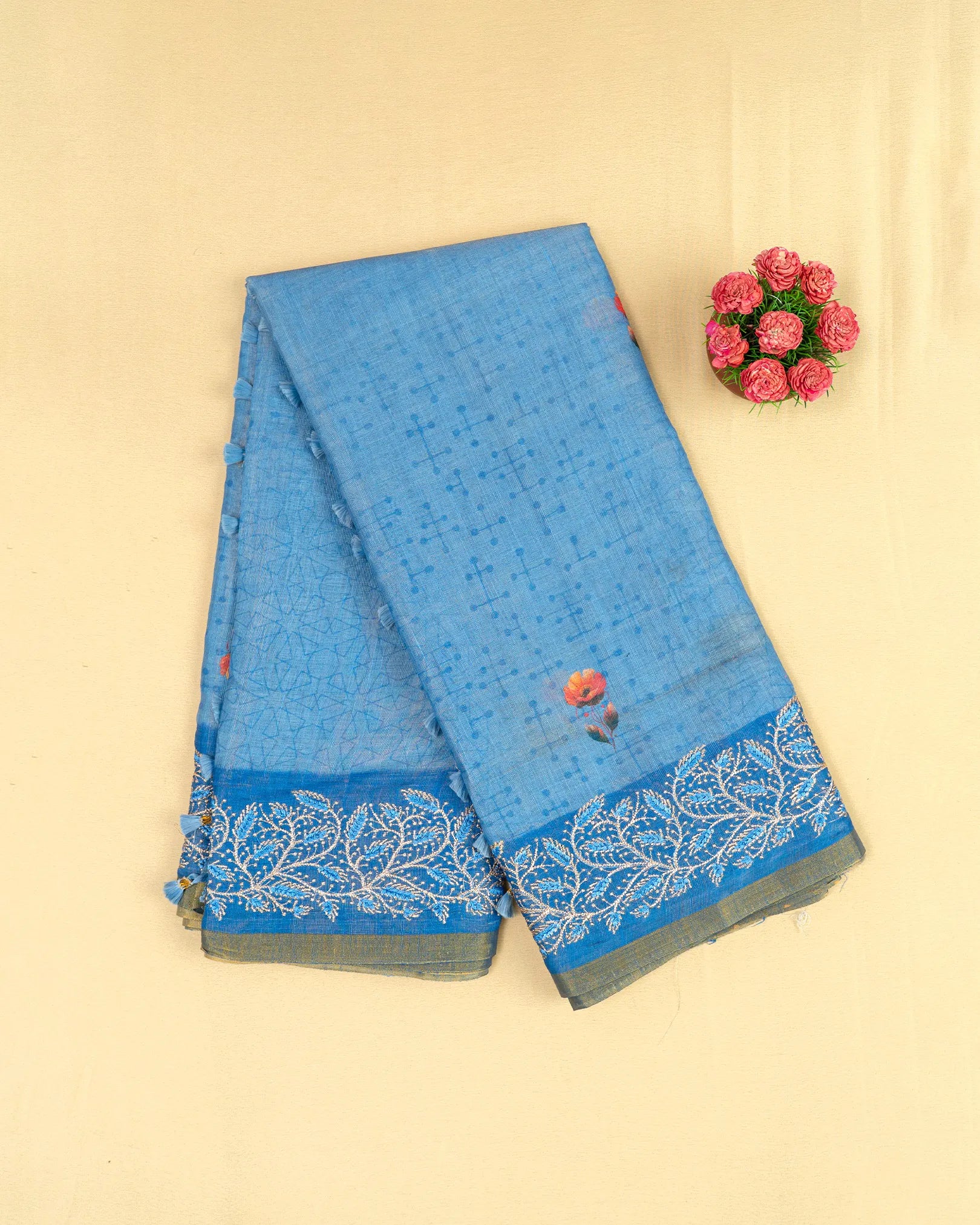SC4574 - Tissue with digital print and embroidery border