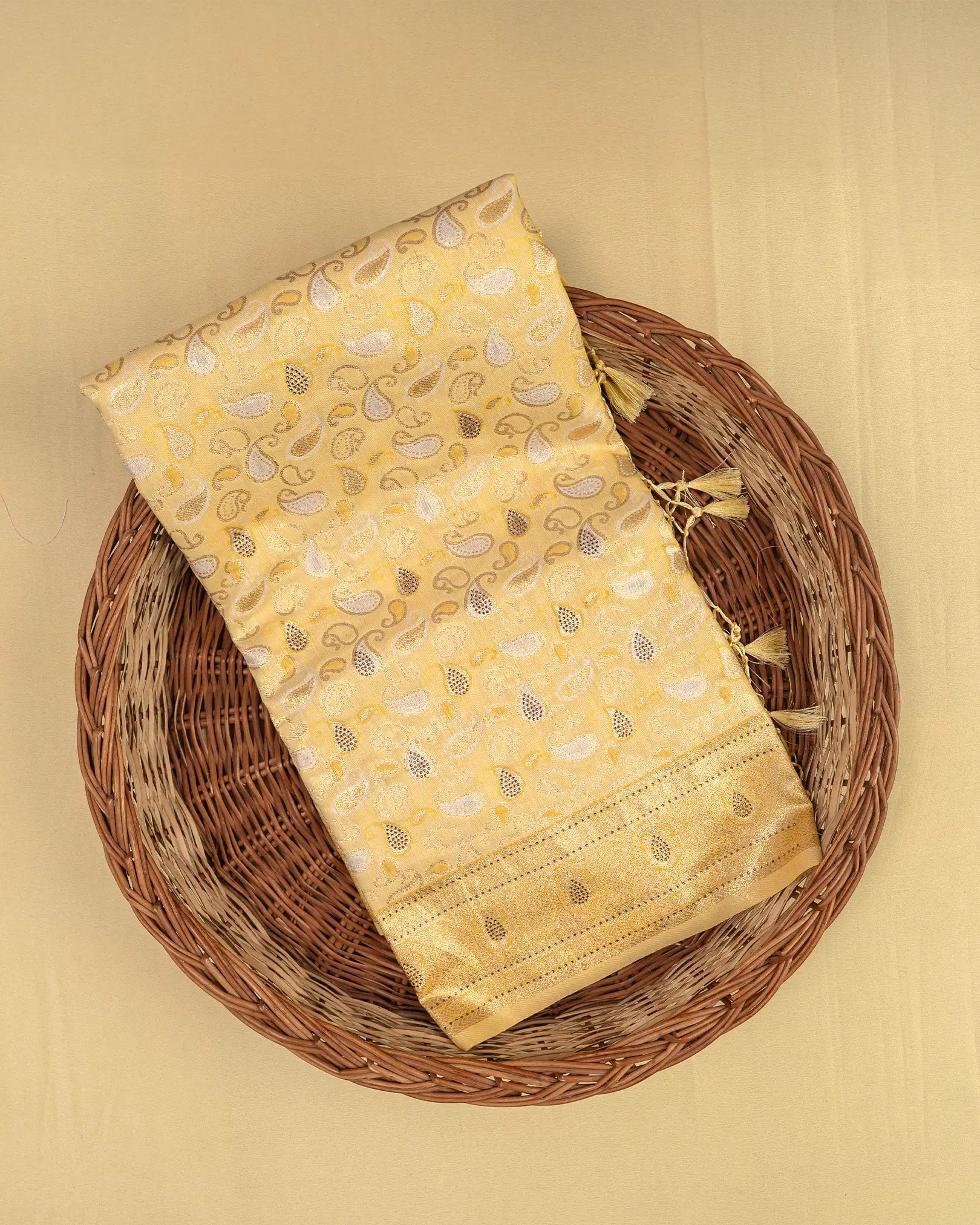 SC3259 - Cotton brasso with zari butta and copper stone