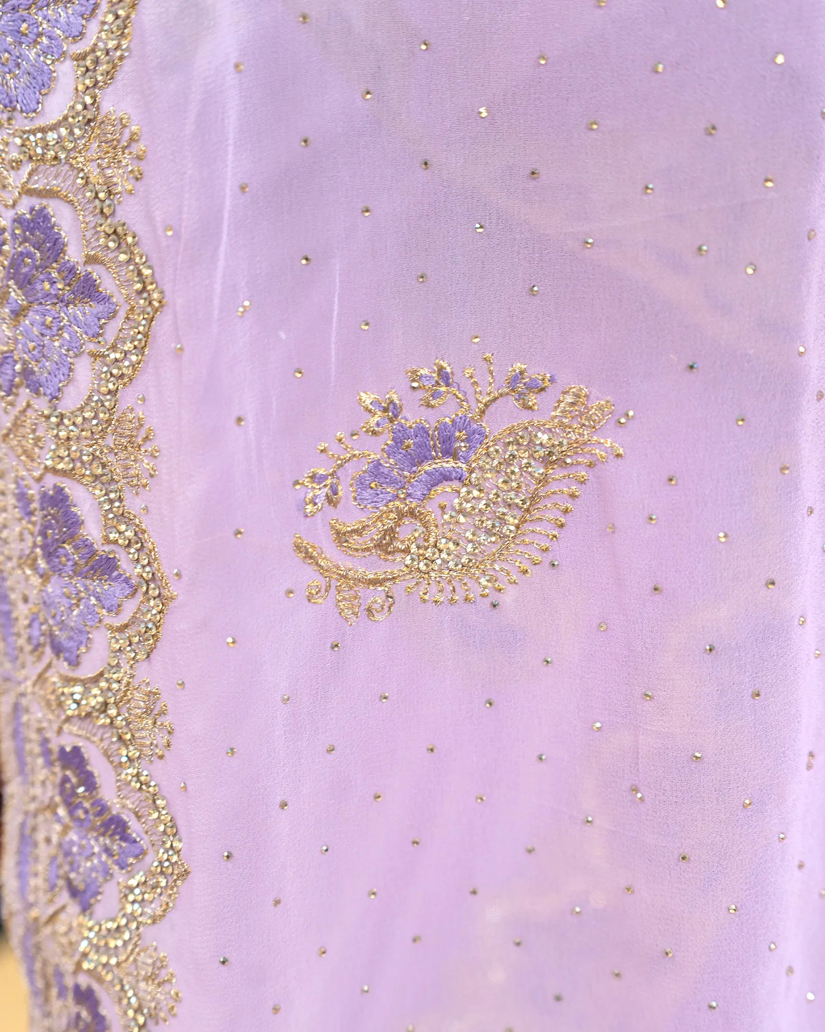 SC3991 - Georgette Saree With Premium Stone And Embroidery