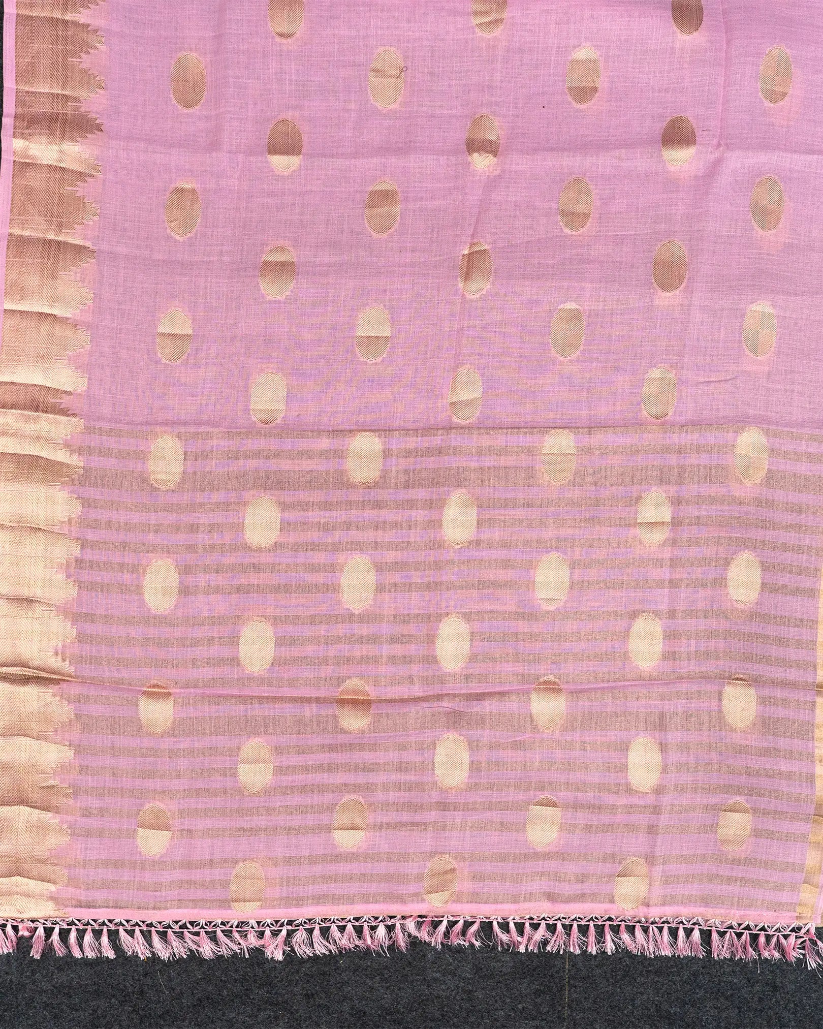 SC4363 - Linen Saree With Gold Butta