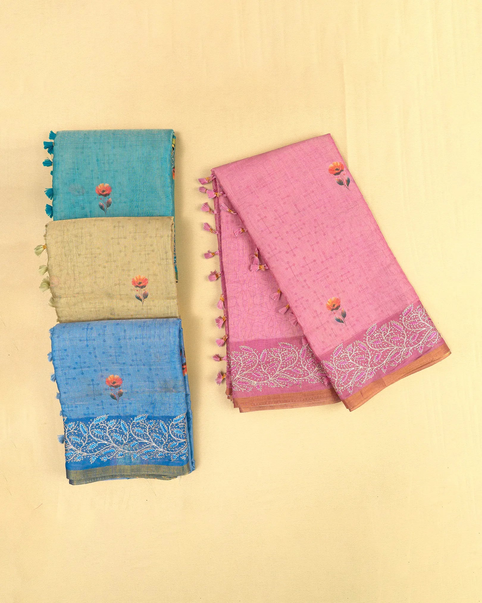SC4574 - Tissue with digital print and embroidery border