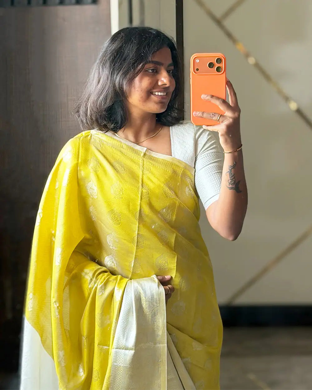 SC6917 - TISSUE SILK SAREE WITH SILVER WORK