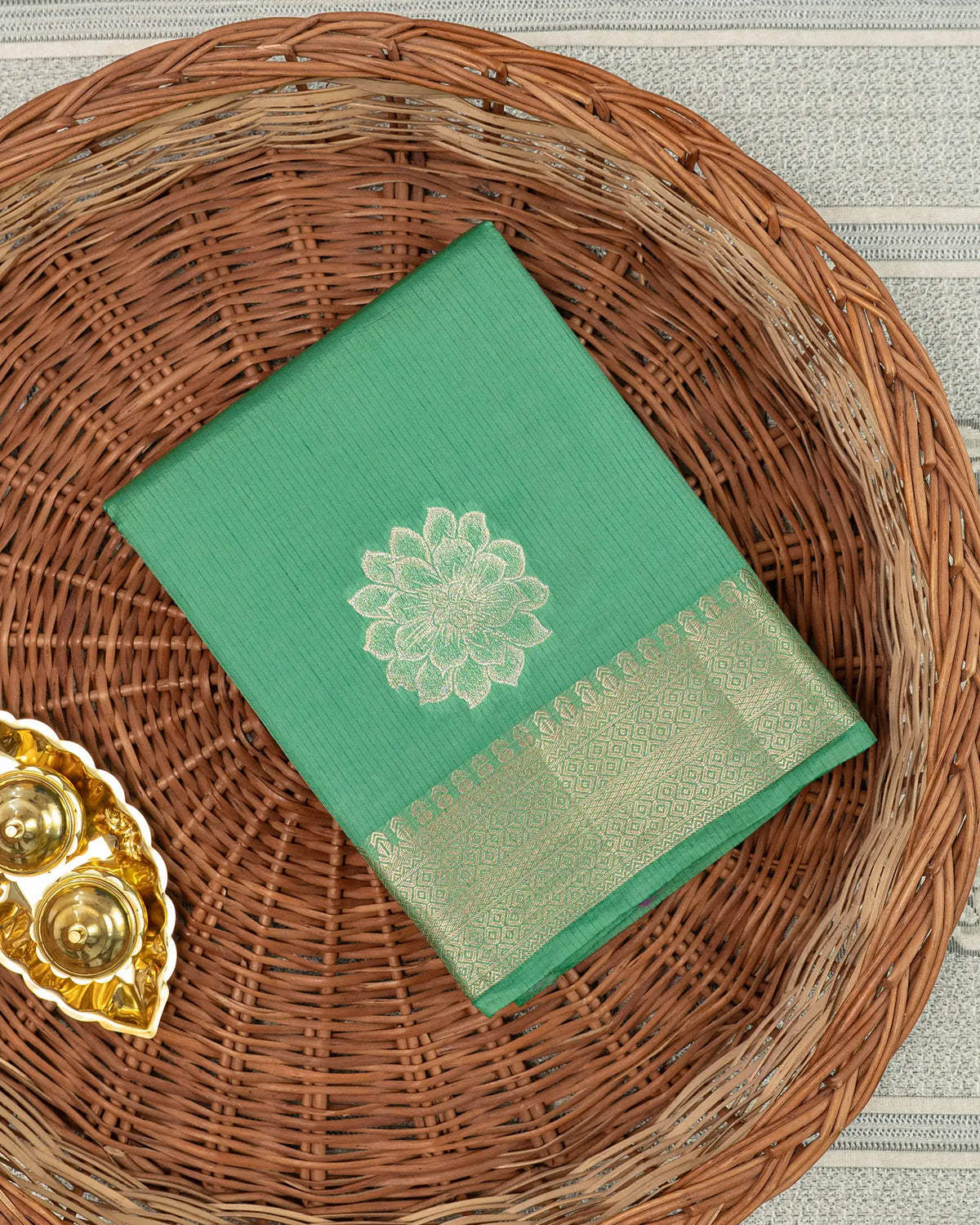 SC3161 - Tussar Saree with Fancy Flower Butta