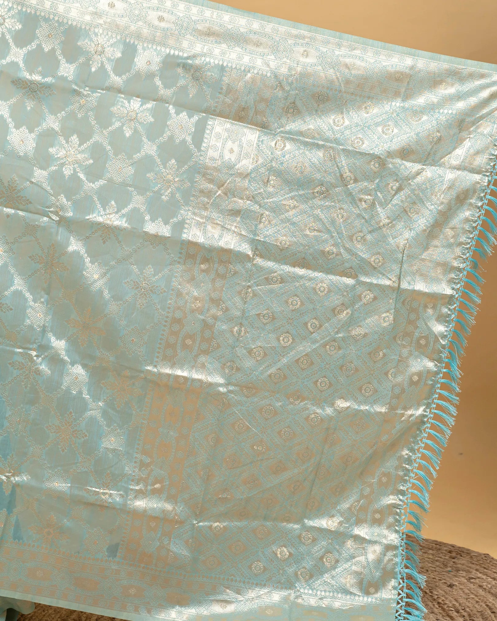 SC3042 - Cotton With Weaving And Neem Zari