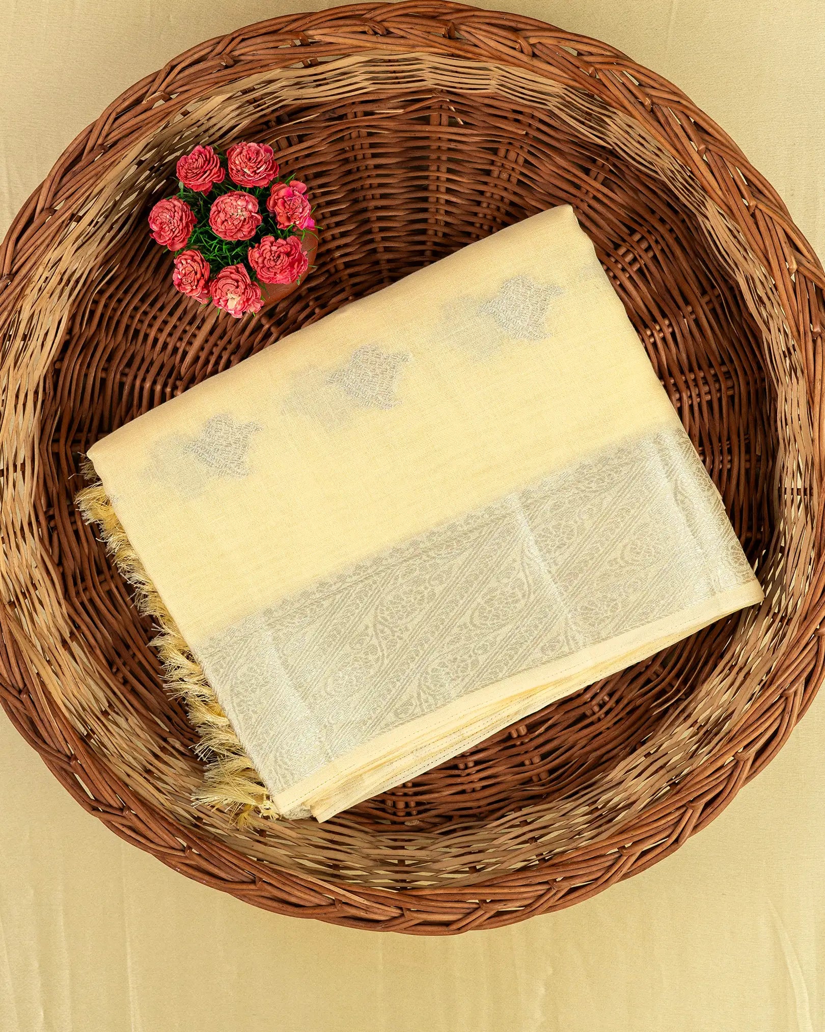 SC4056 - Linen Saree With Silver Butta