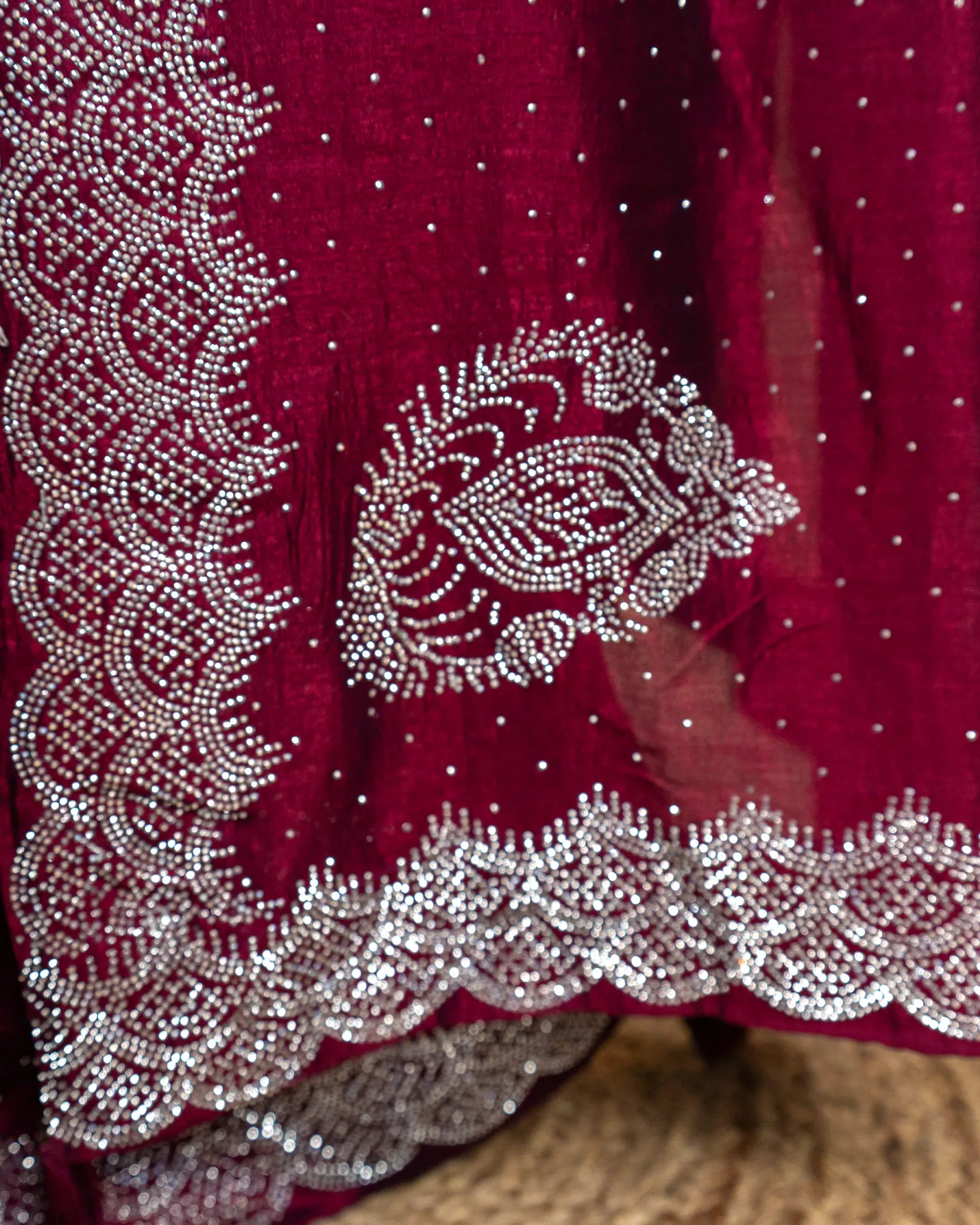 SC4140 - Vichitra With Silver Stone