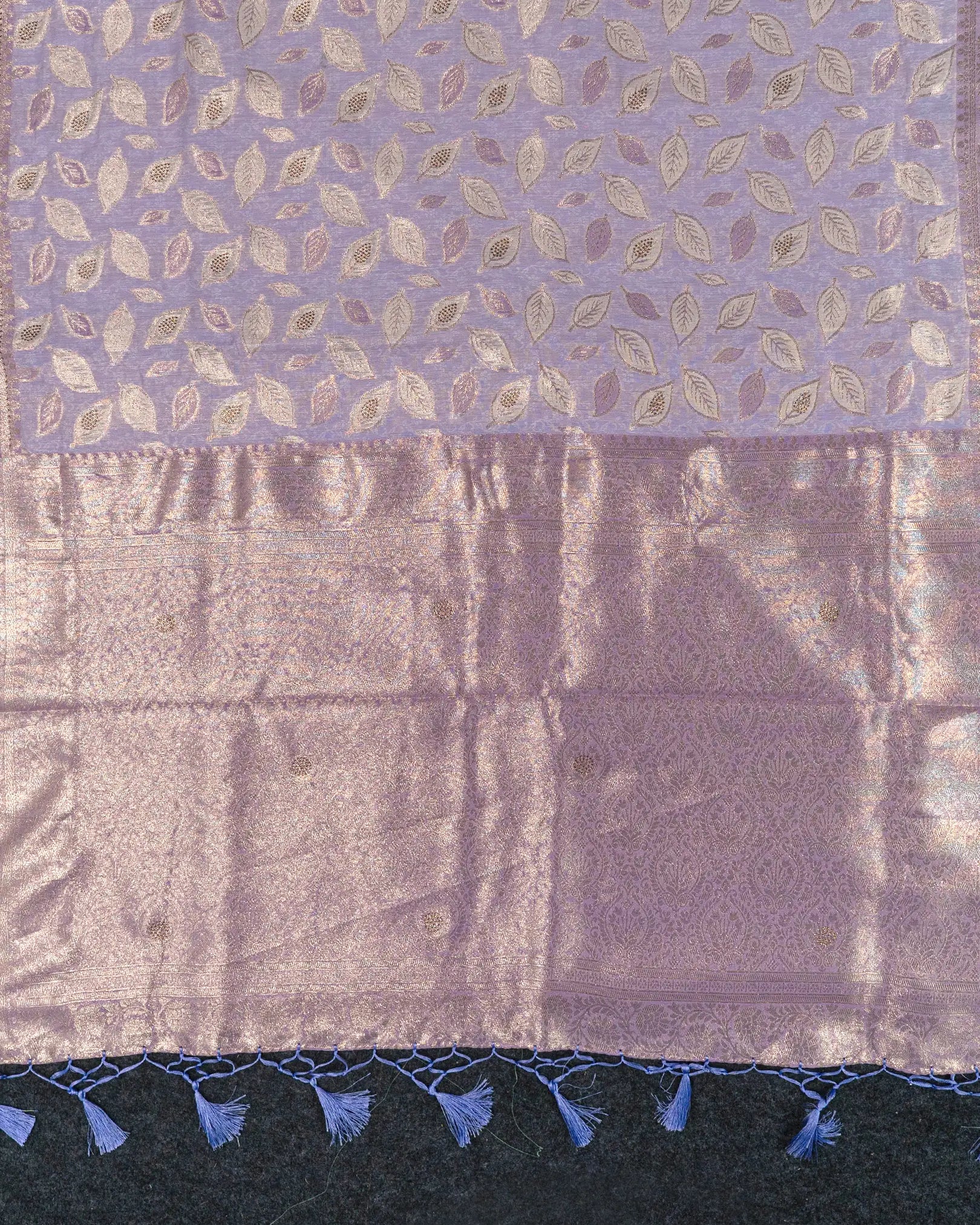 SC3259 - Cotton brasso with zari butta and copper stone